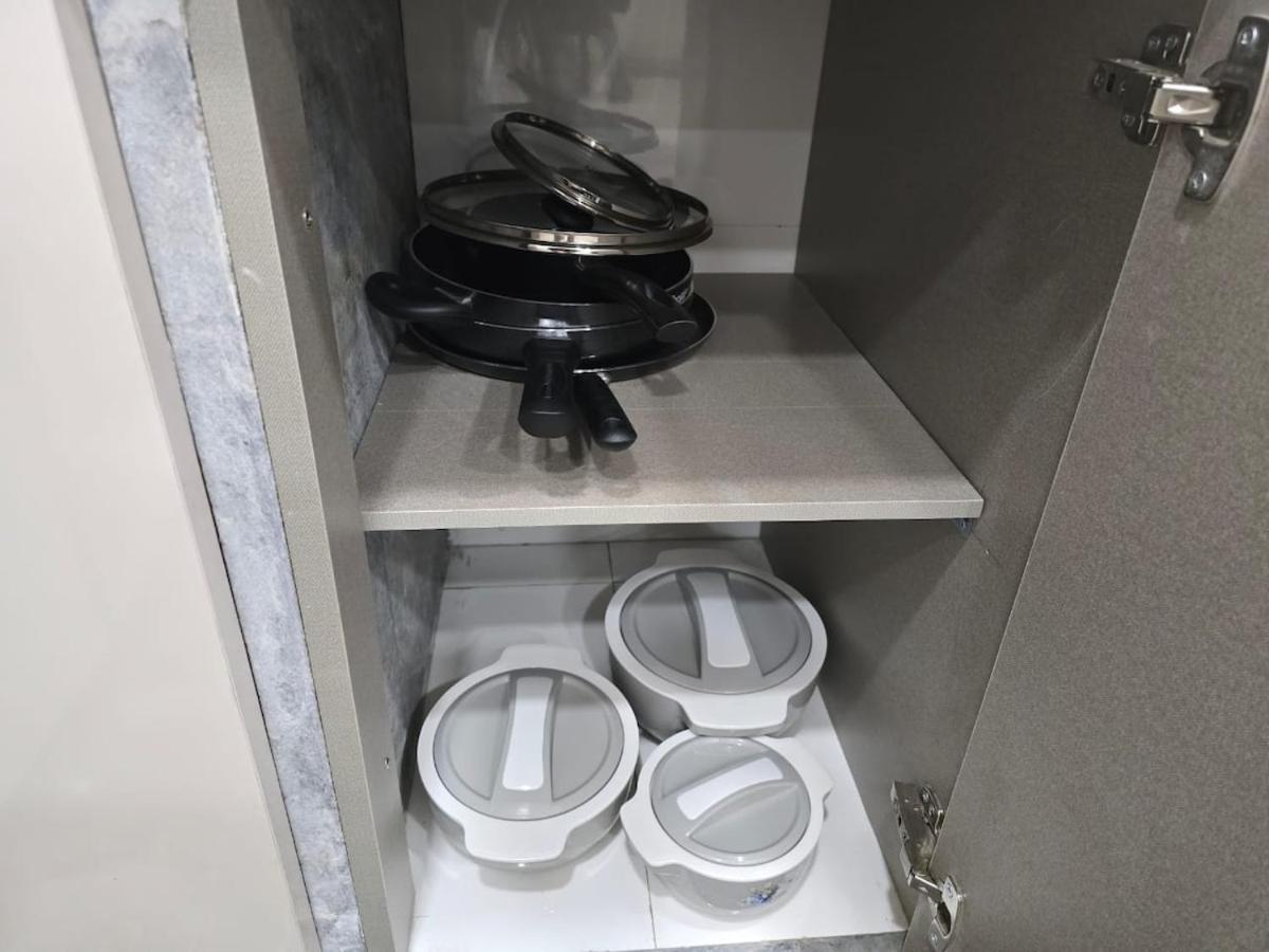 Homlee-virasat 3bhk Flat Del-lift-parking New Delhi