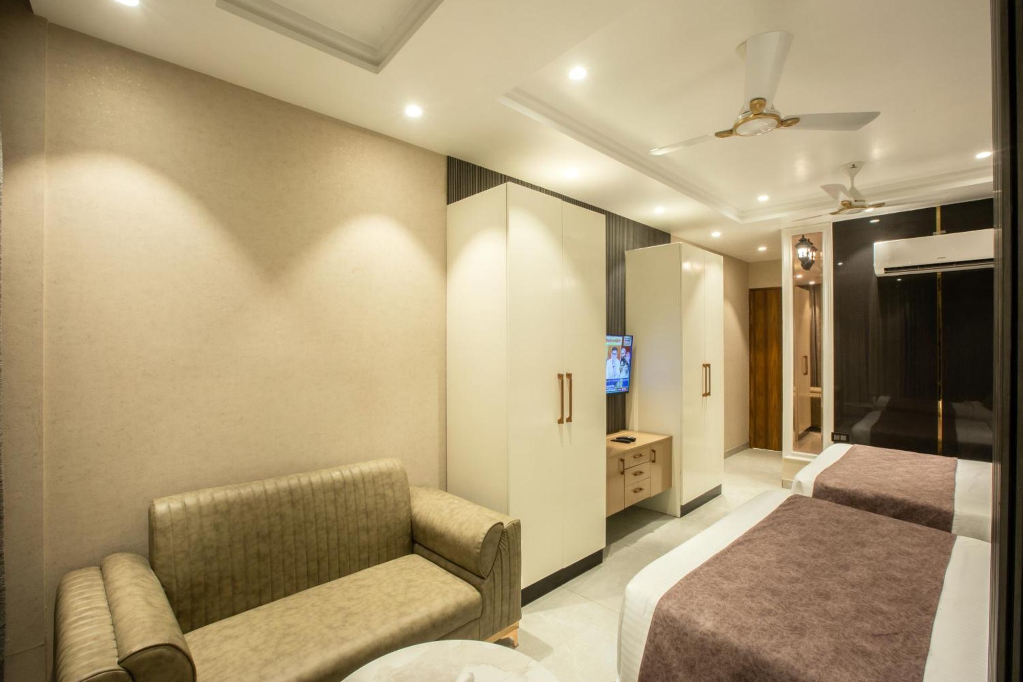 Hotel Hotel Prithvi Palace Near Spinal Hospital New Delhi