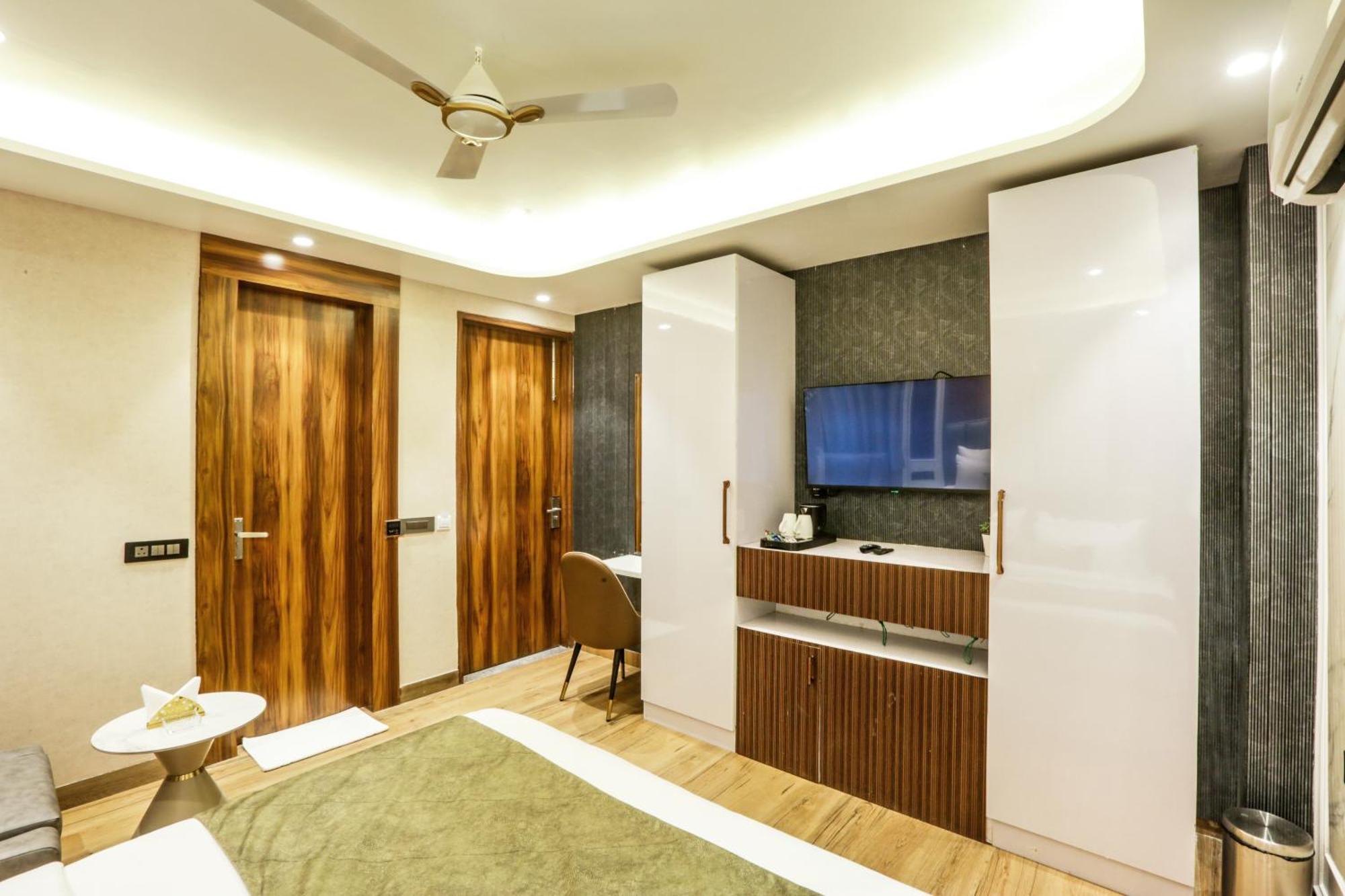 Hotel Prithvi Palace Near Spinal Hospital 4*