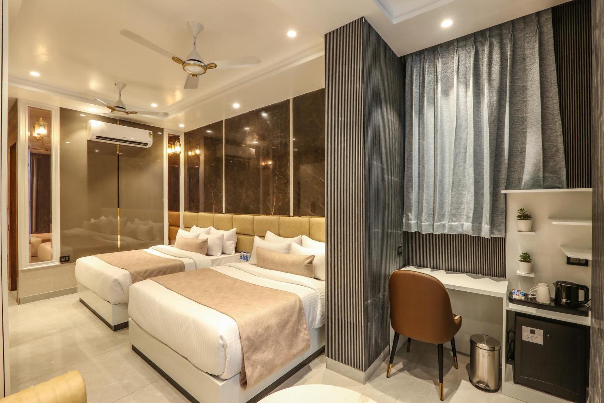 Hotel Prithvi Palace Near Spinal Hospital Hotel New Delhi