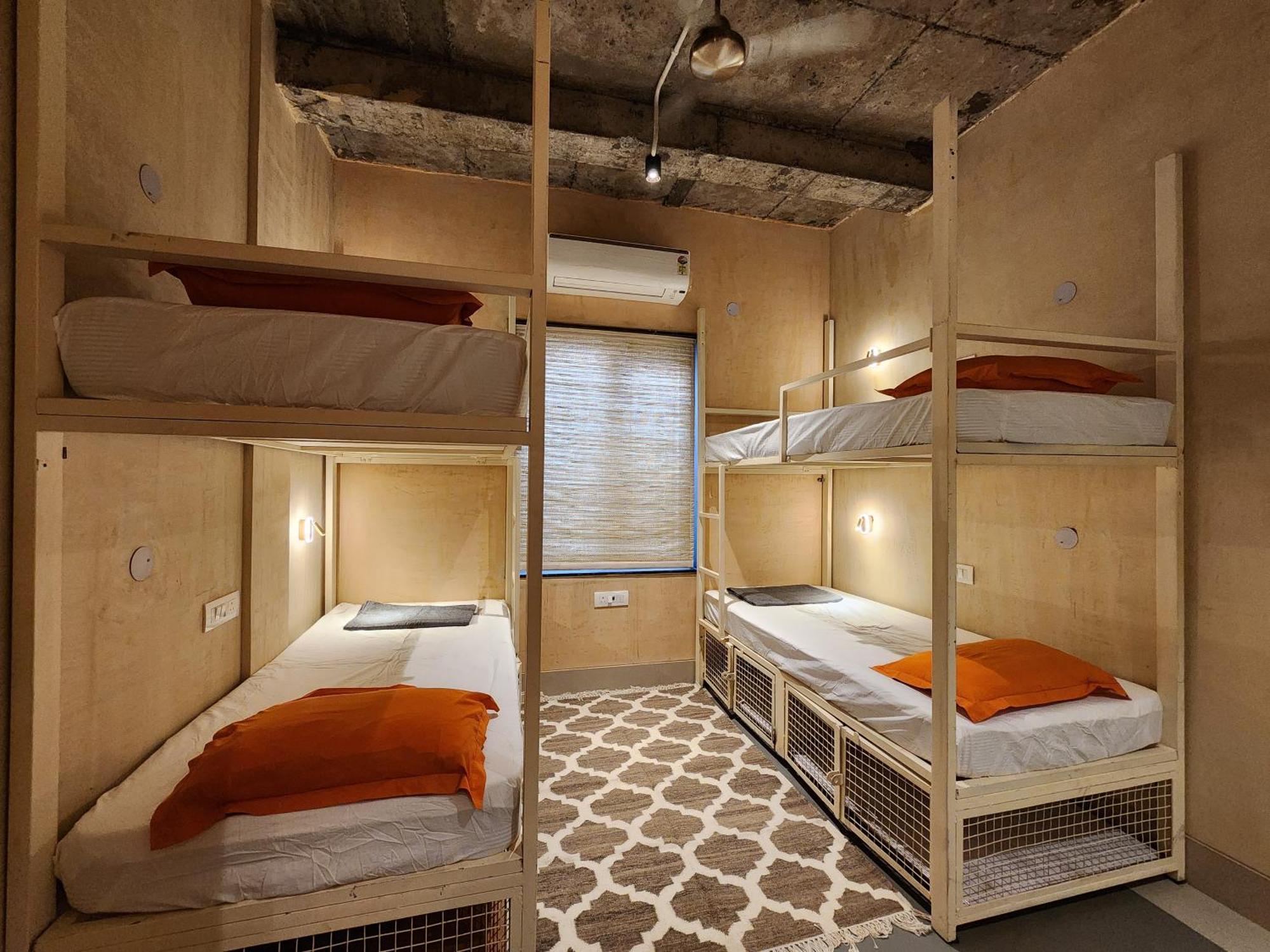 J House Near Bhikaji Albergue