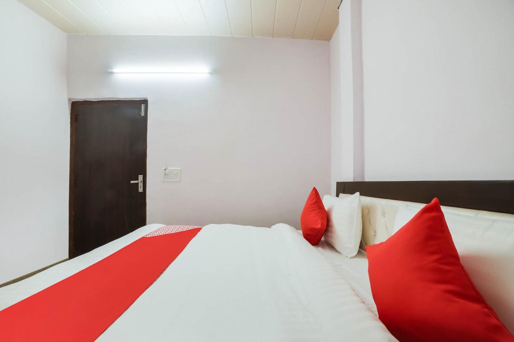 Hotel O Iris Lite Delhi (National Capital Territory of India)