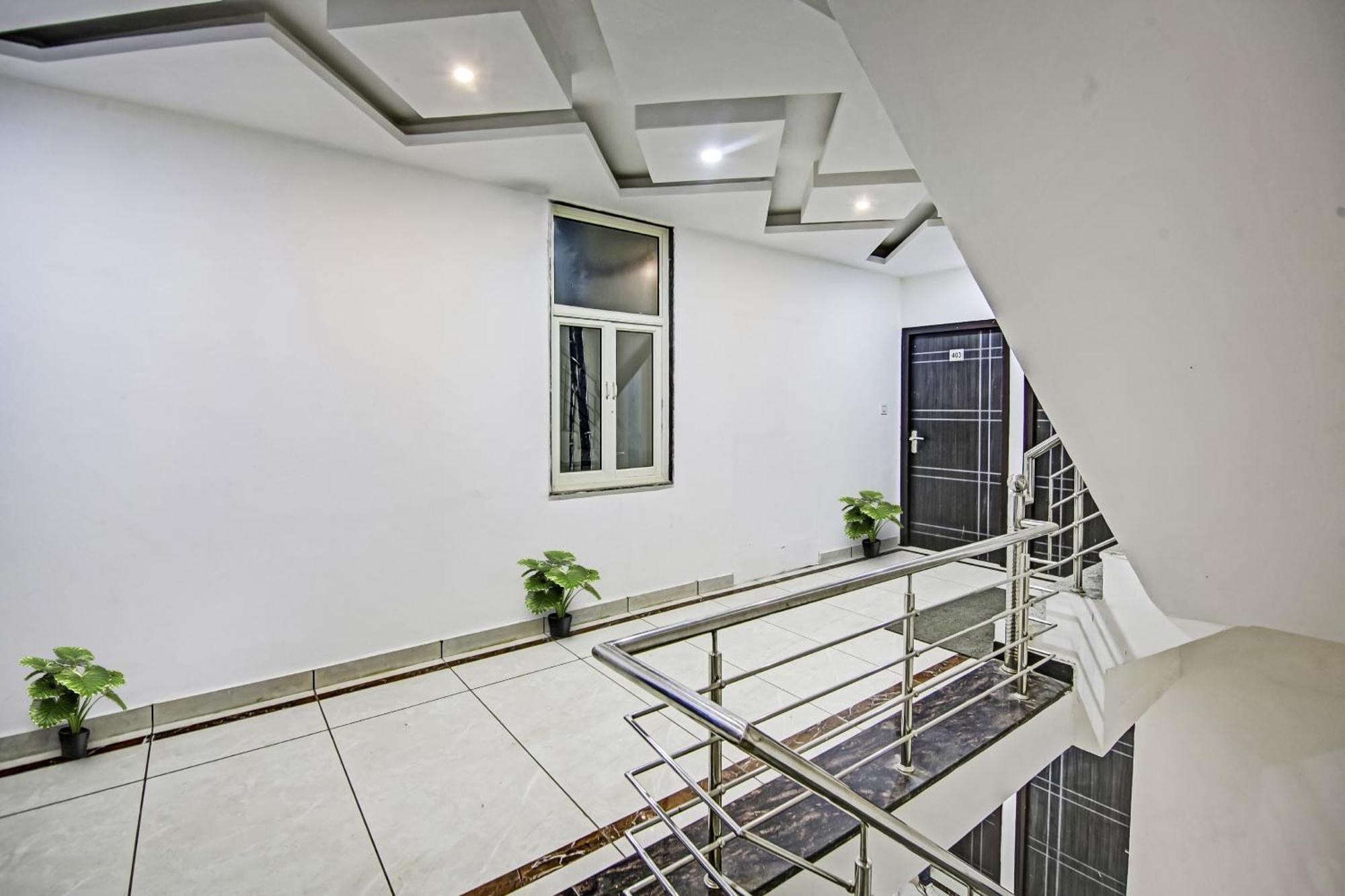 O Tez Plaza Hotel
