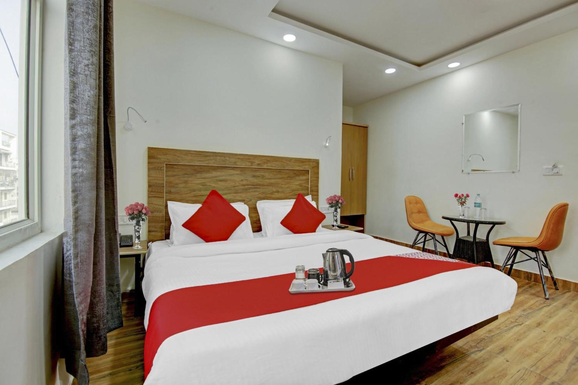 Hotel Hotel O Santosh Residency 3*