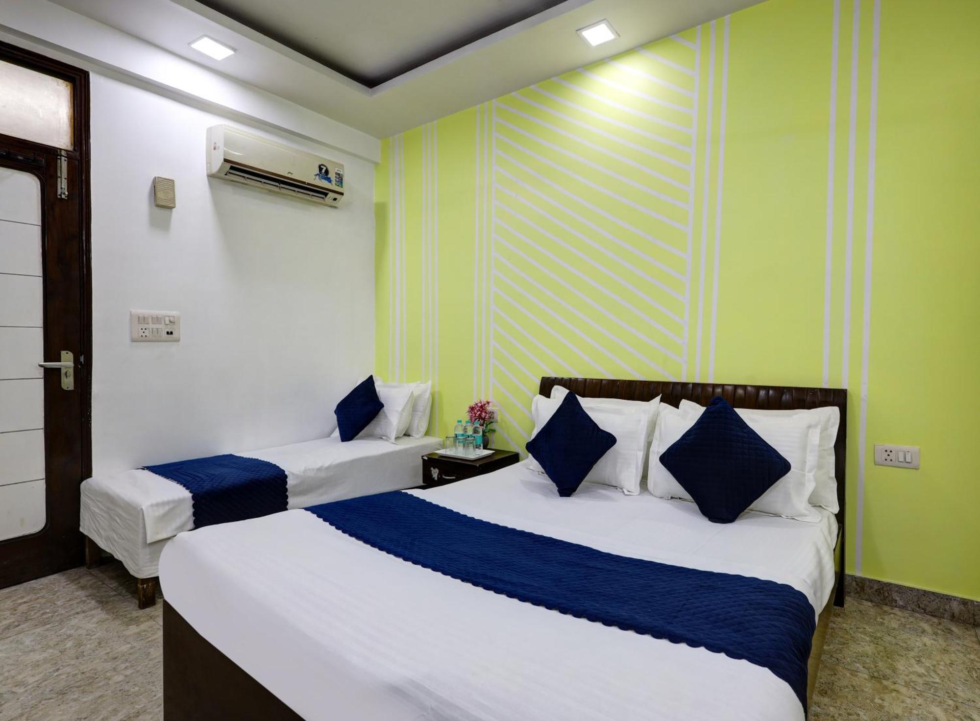 Nancy Dx Near Railway Station Hotel New Delhi