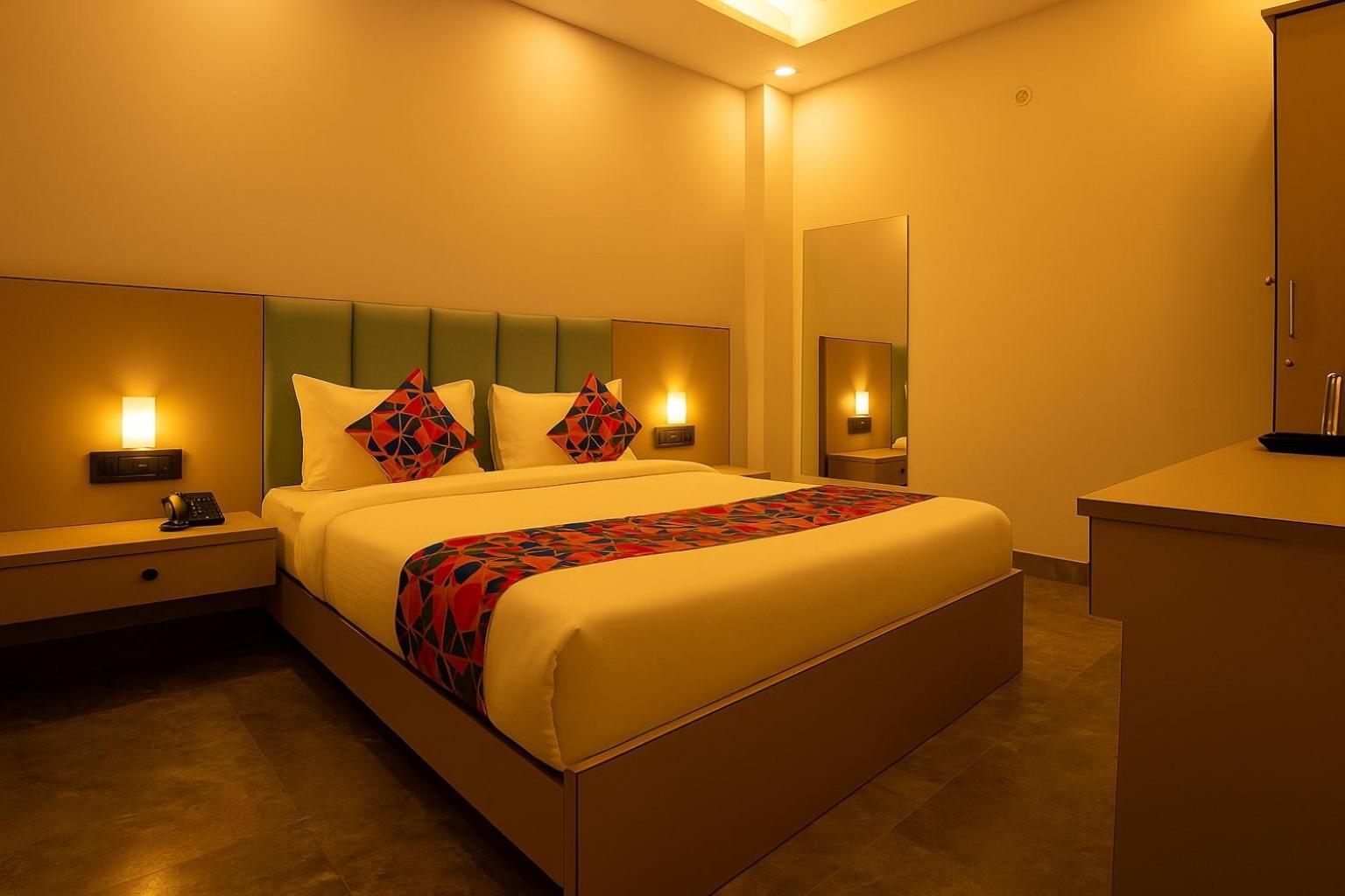 Fabhotel The Royal - Nr Guru Govind Singh University New Delhi