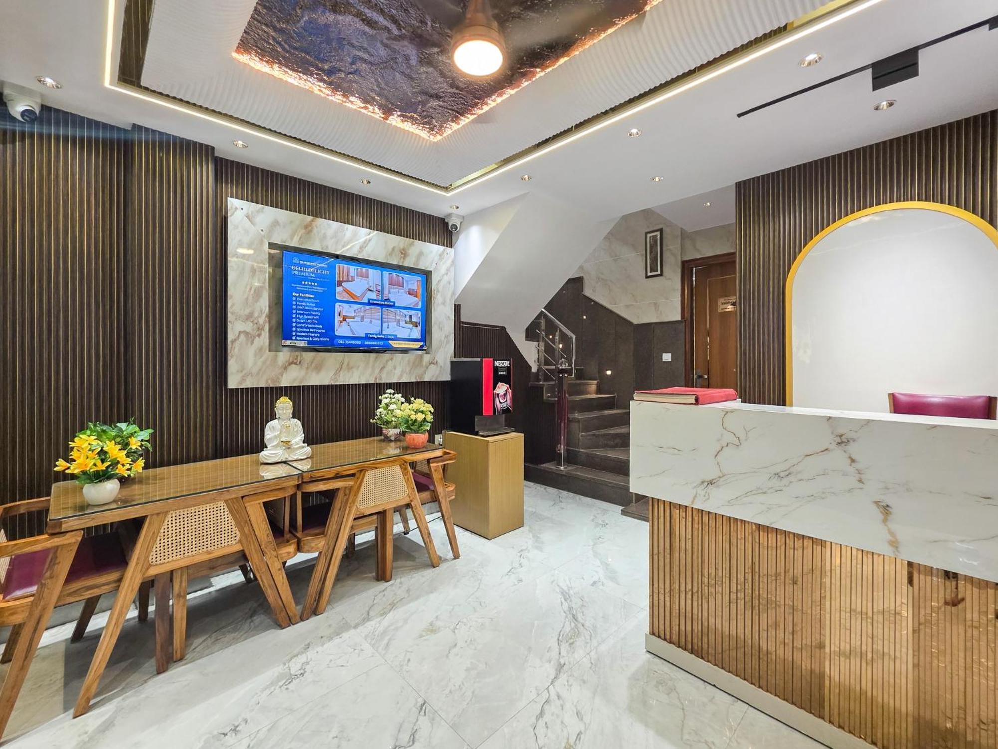 Bed & Breakfast Delhi Delight Premium 3*