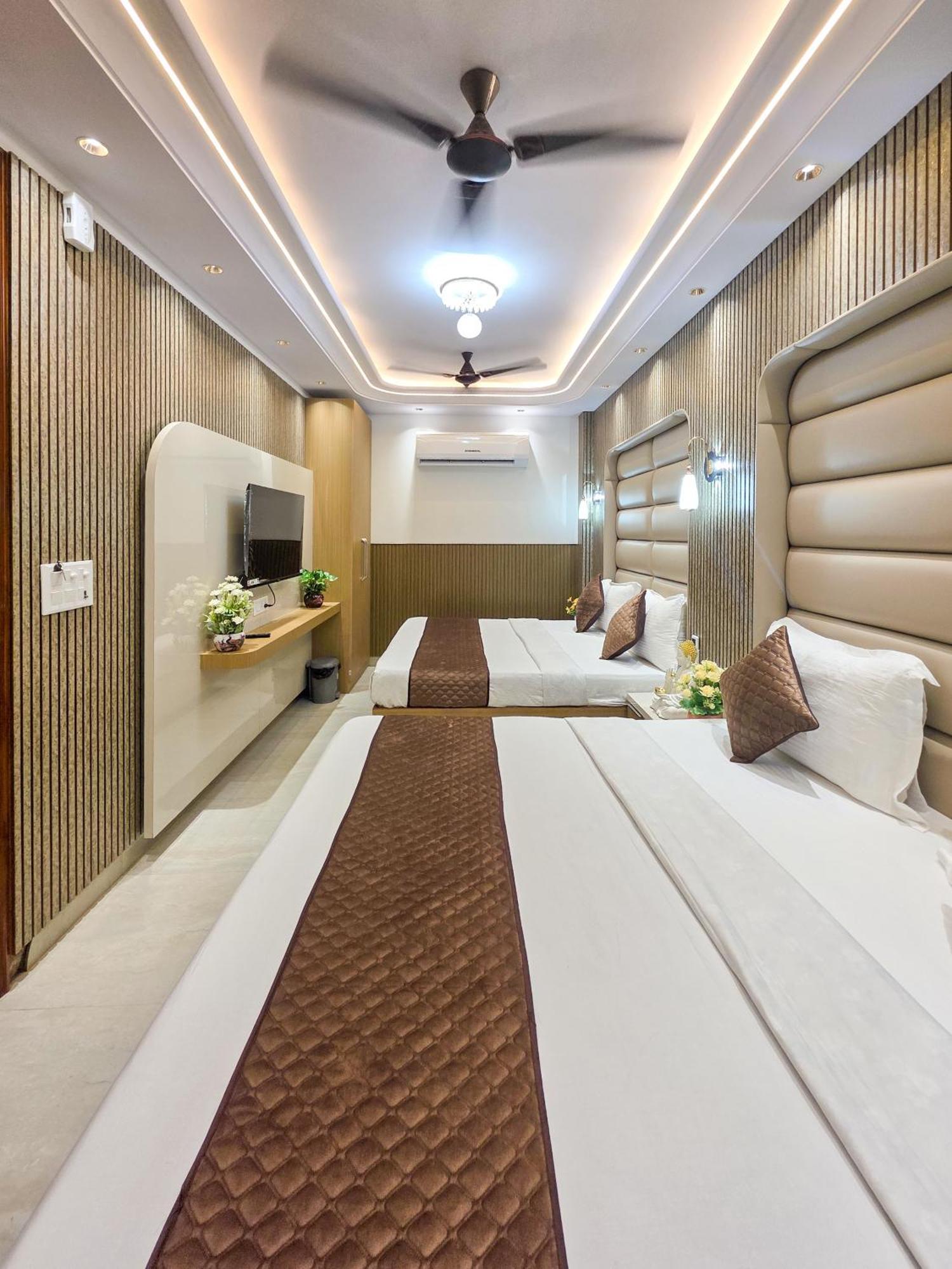 Delhi Delight Premium Bed & Breakfast 3*