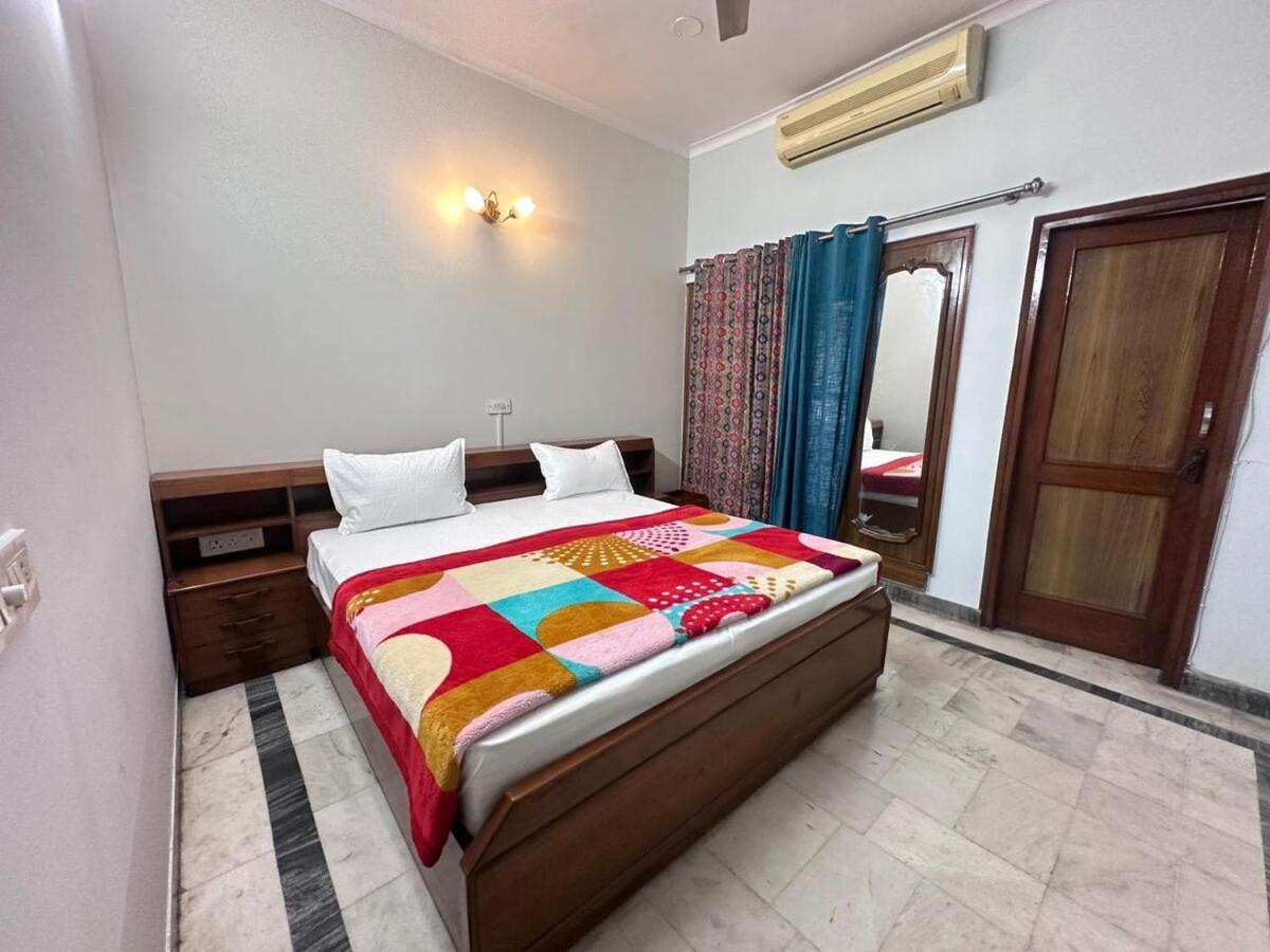 Apartment Hrx 4bhkfullyfurnished