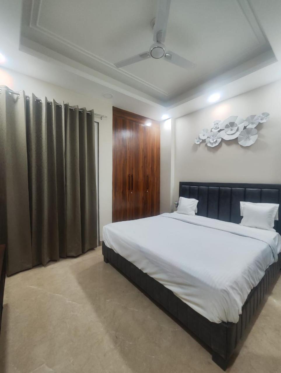 Fortune Home Service Apartment Studio, J-267 Saket Apartment New Delhi