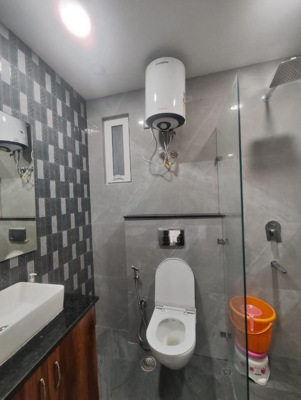 Fortune Home Service Apartment Studio, J-267 Saket