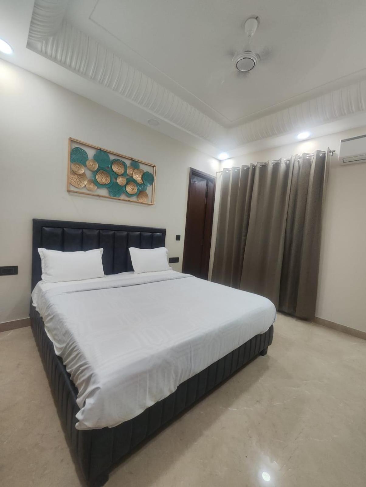 Fortune Home Service Apartment Studio, J-267 Saket *