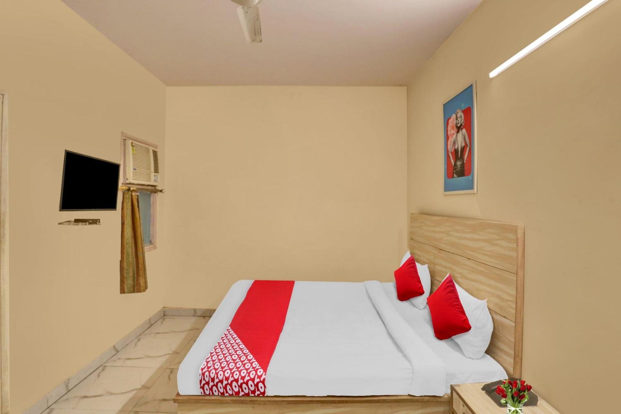 O Raas Near Near Laxmi Nagar Metro Station Hotel New Delhi