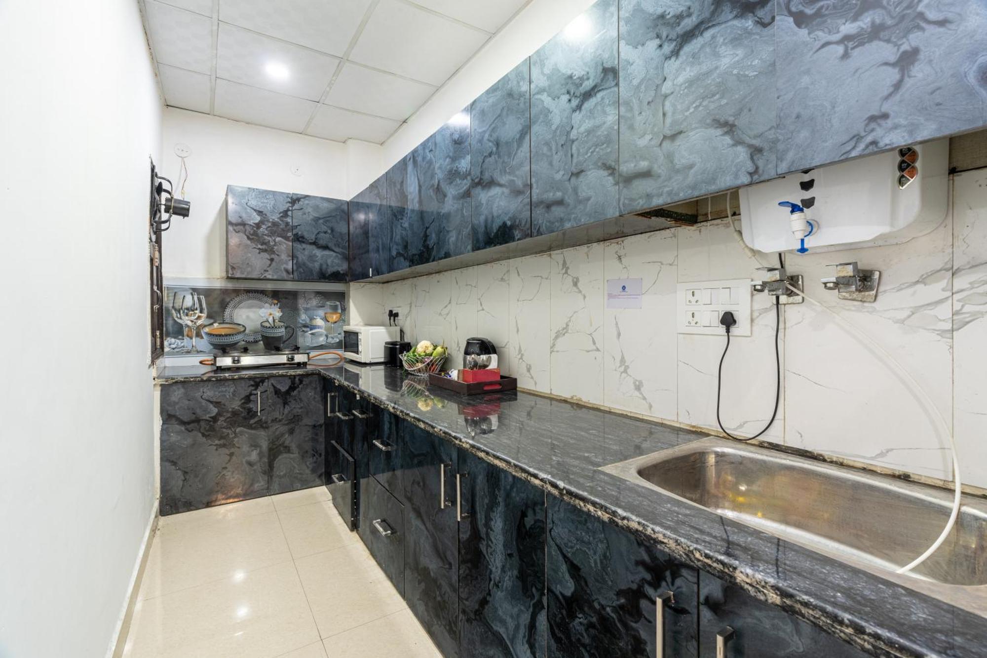 Homlee-vintage 2bhk With Fort/park View New Delhi