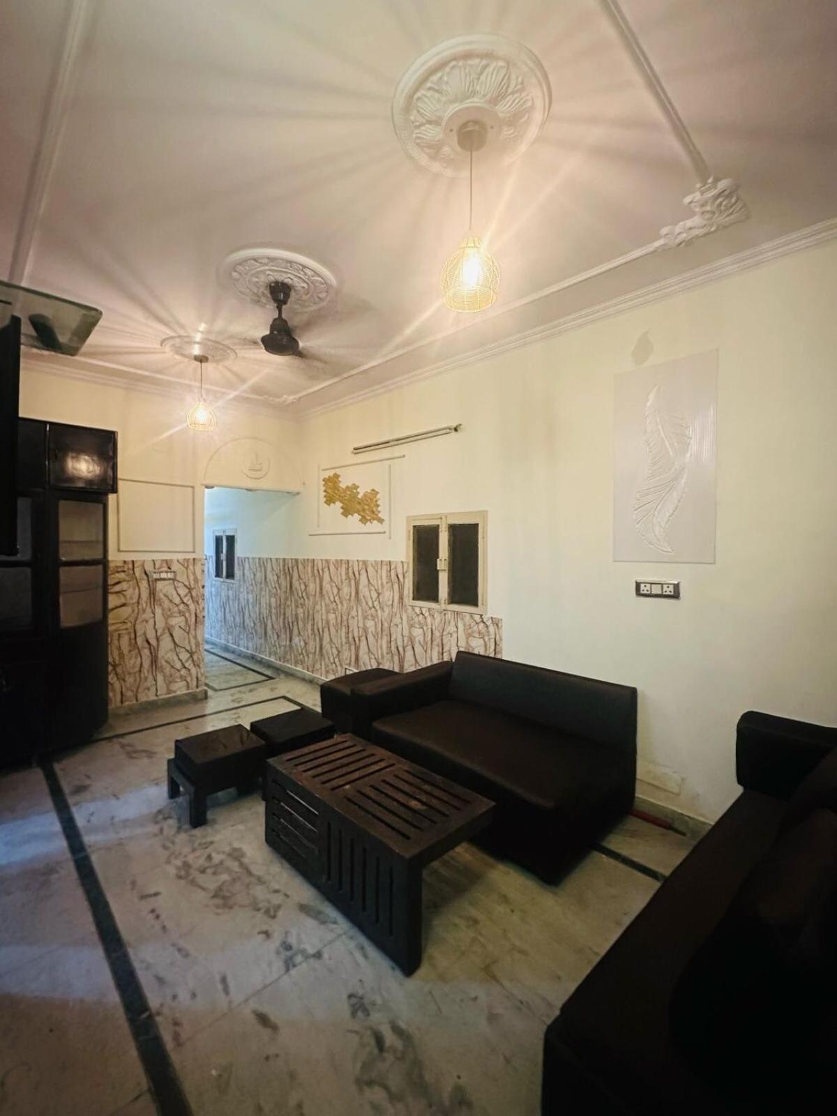 Apartment Cozy Abode New Delhi