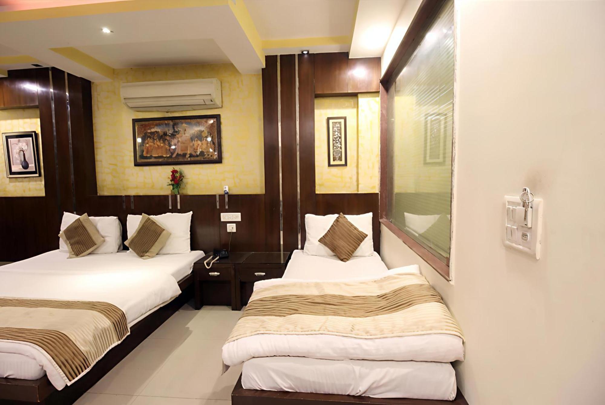 Star View '2mins From Metro Station Near 5mins Distance Railway Station Hotel 3*