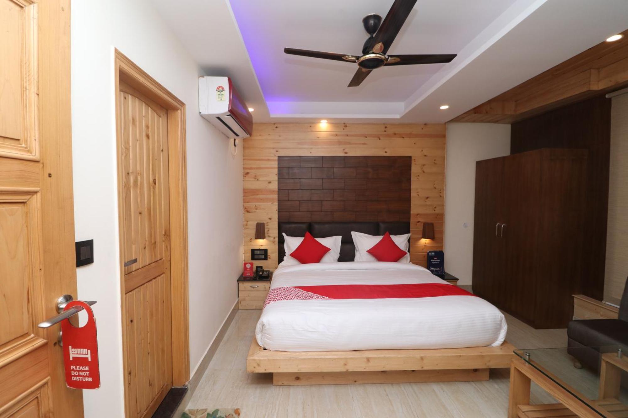 Hotel Luxe Retreat New Delhi