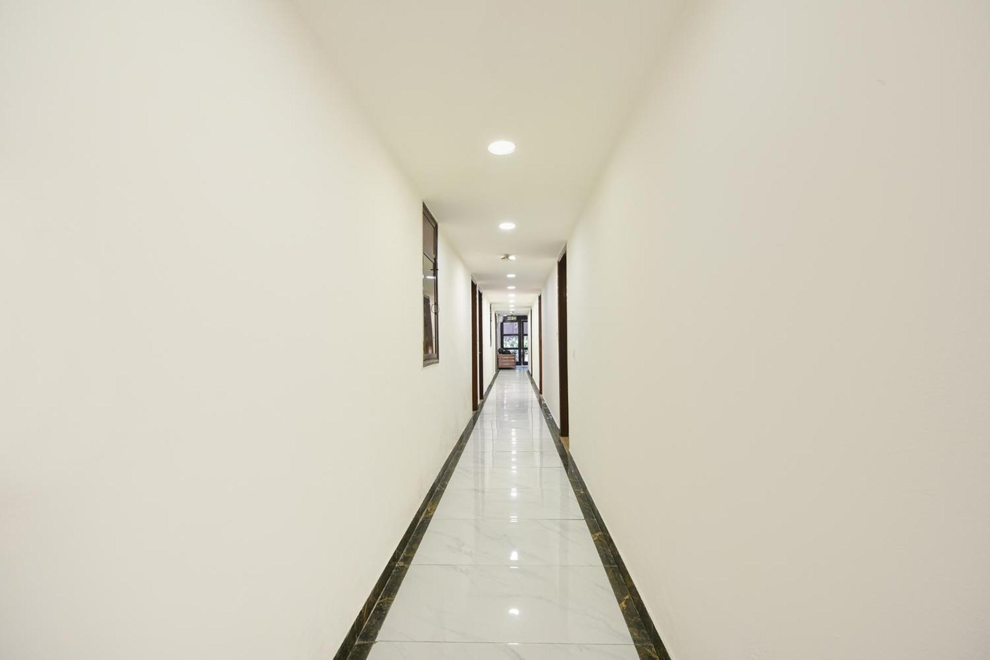 Fabhotel Under Bridge 3*