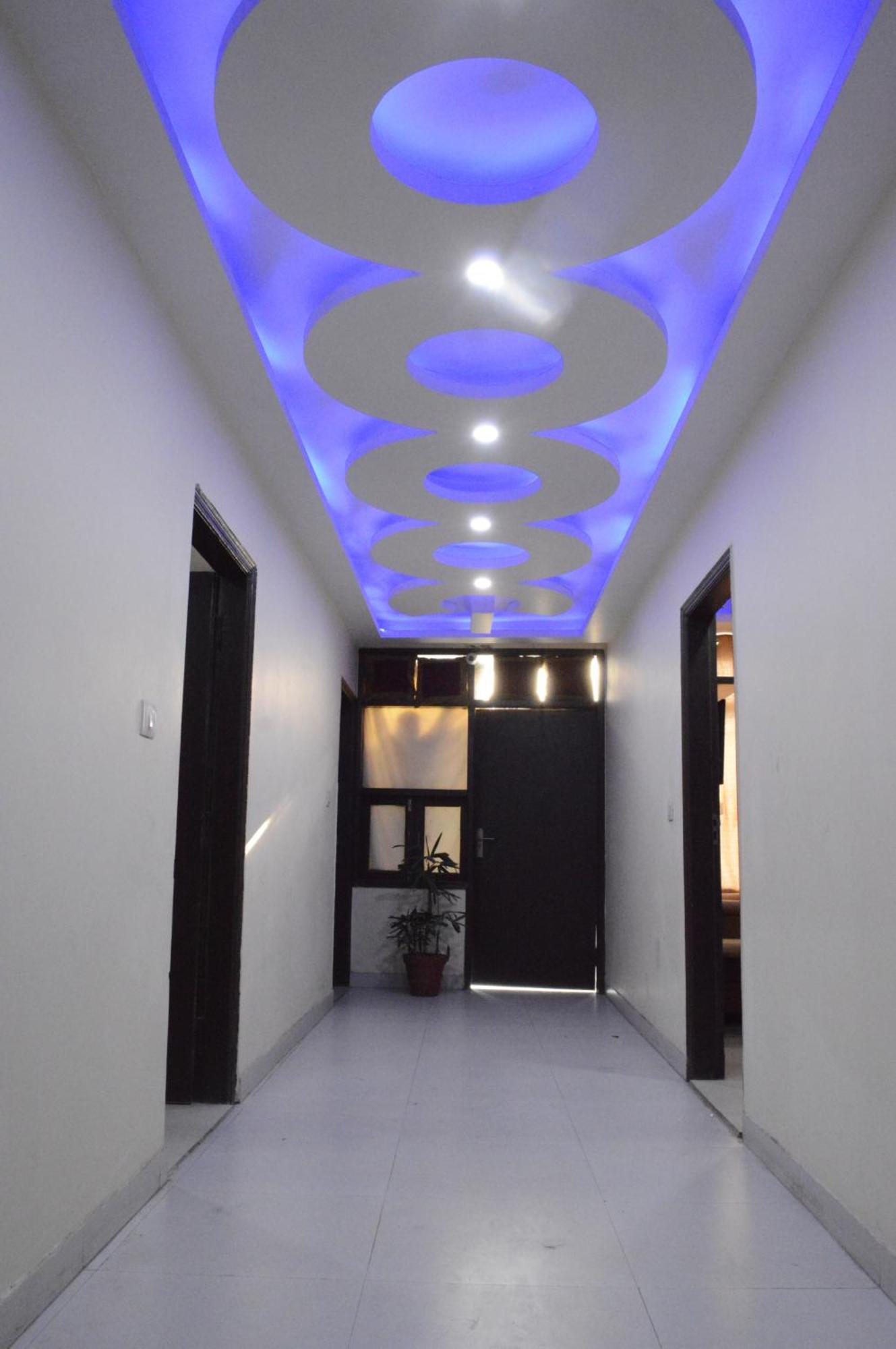 Hotel Royal Sky Luxury Near Delhi Airport