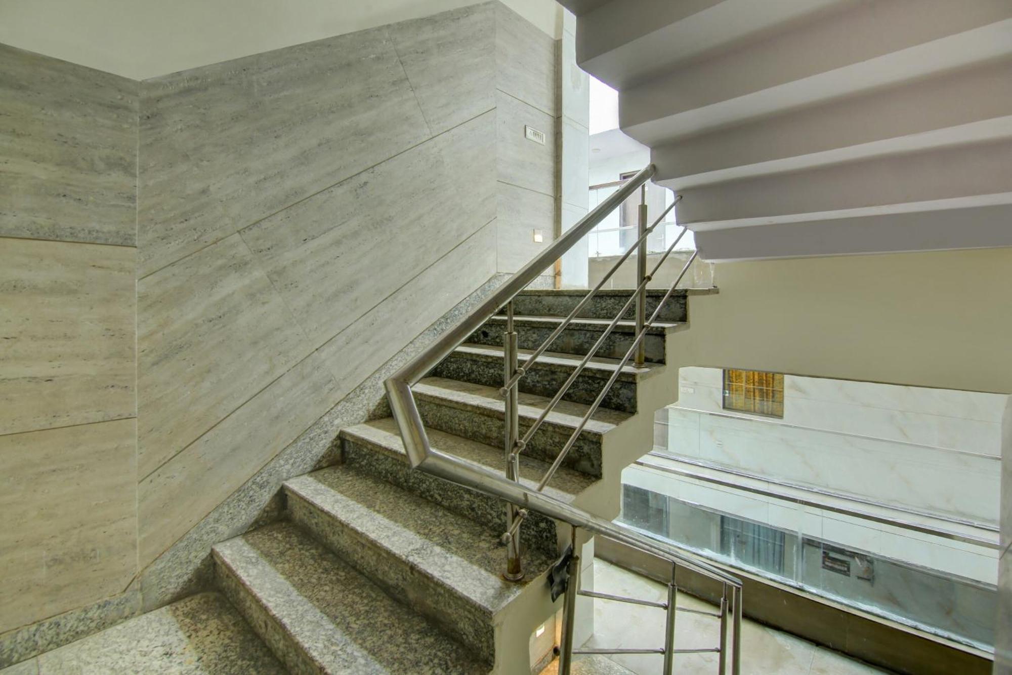 Hotel O The Arrow Near Uttam Nagar East Metro Station Delhi (National Capital Territory of India)