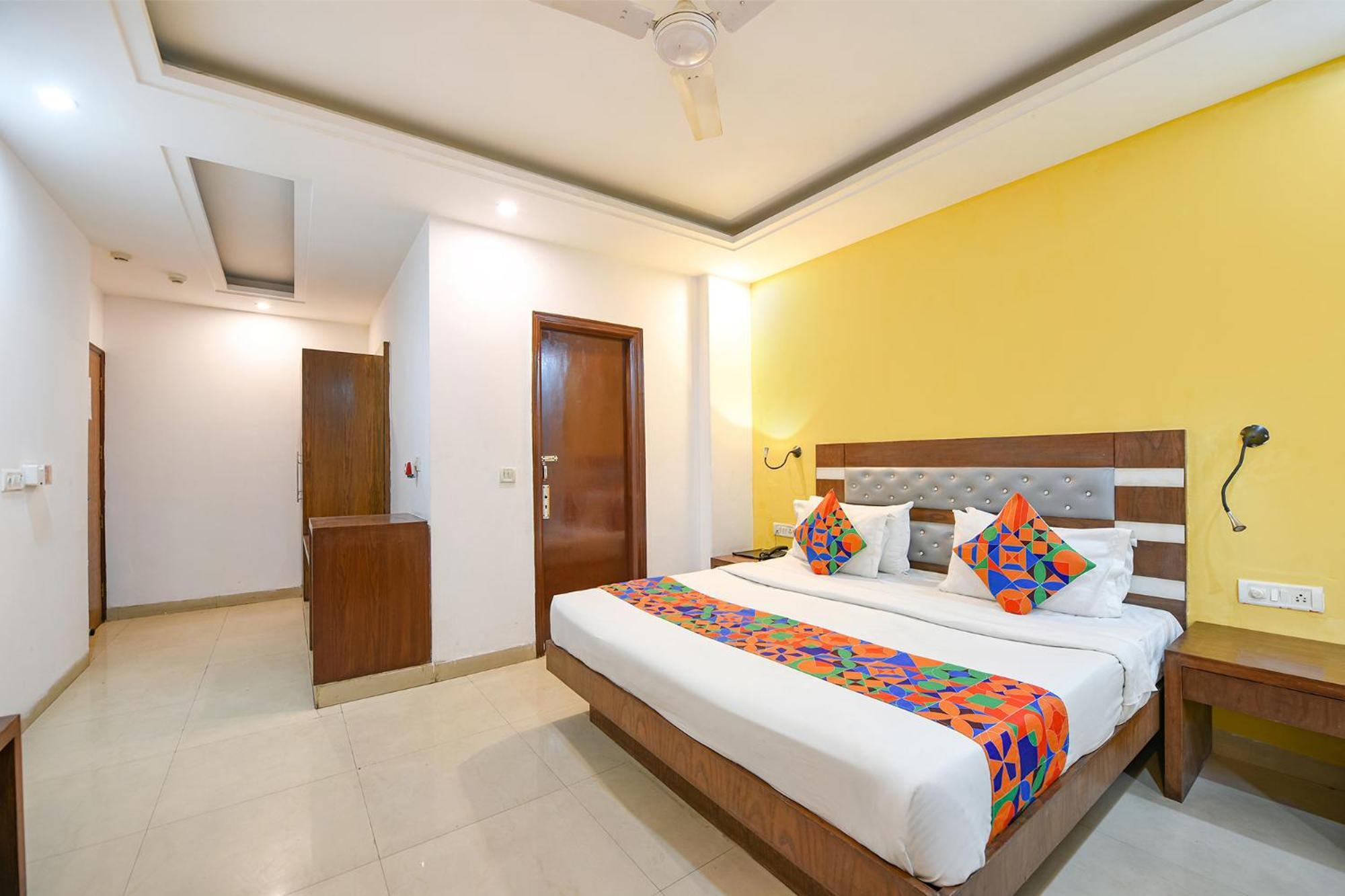 Fabhotel The Kings Plaza Hotel New Delhi