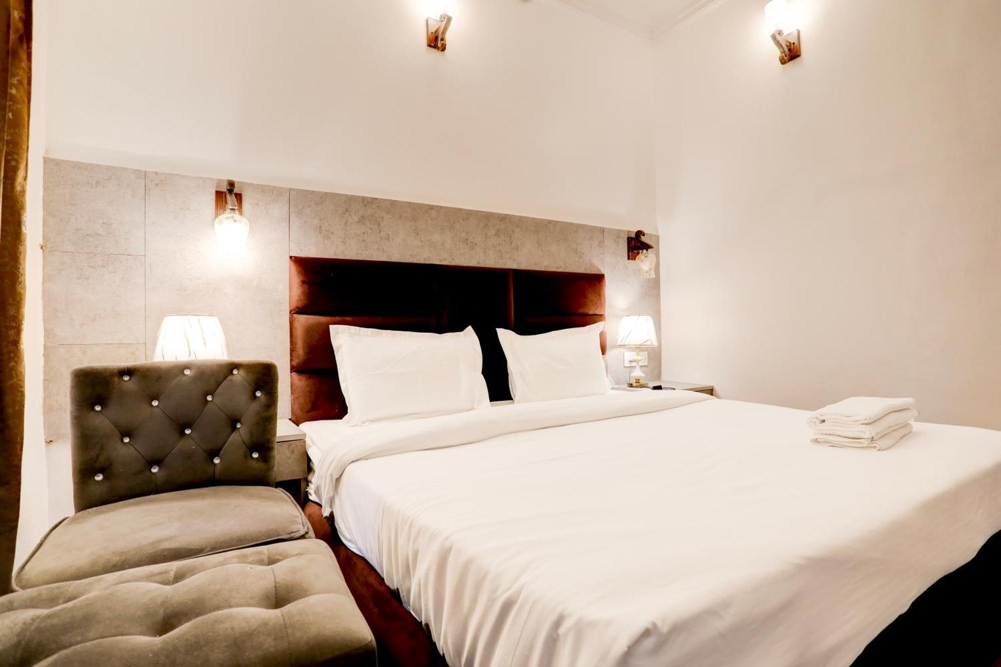 Atlantis Continental New Delhi