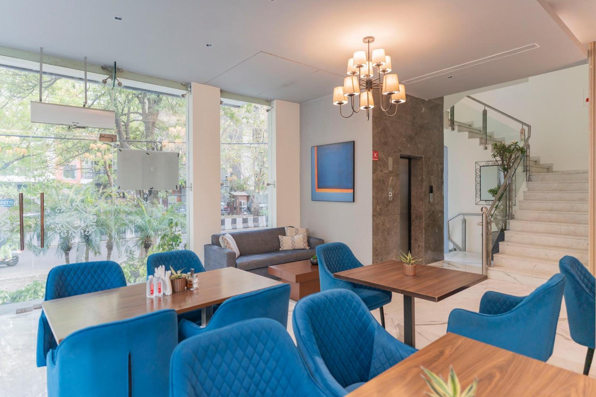 Ahuja Residency Sage