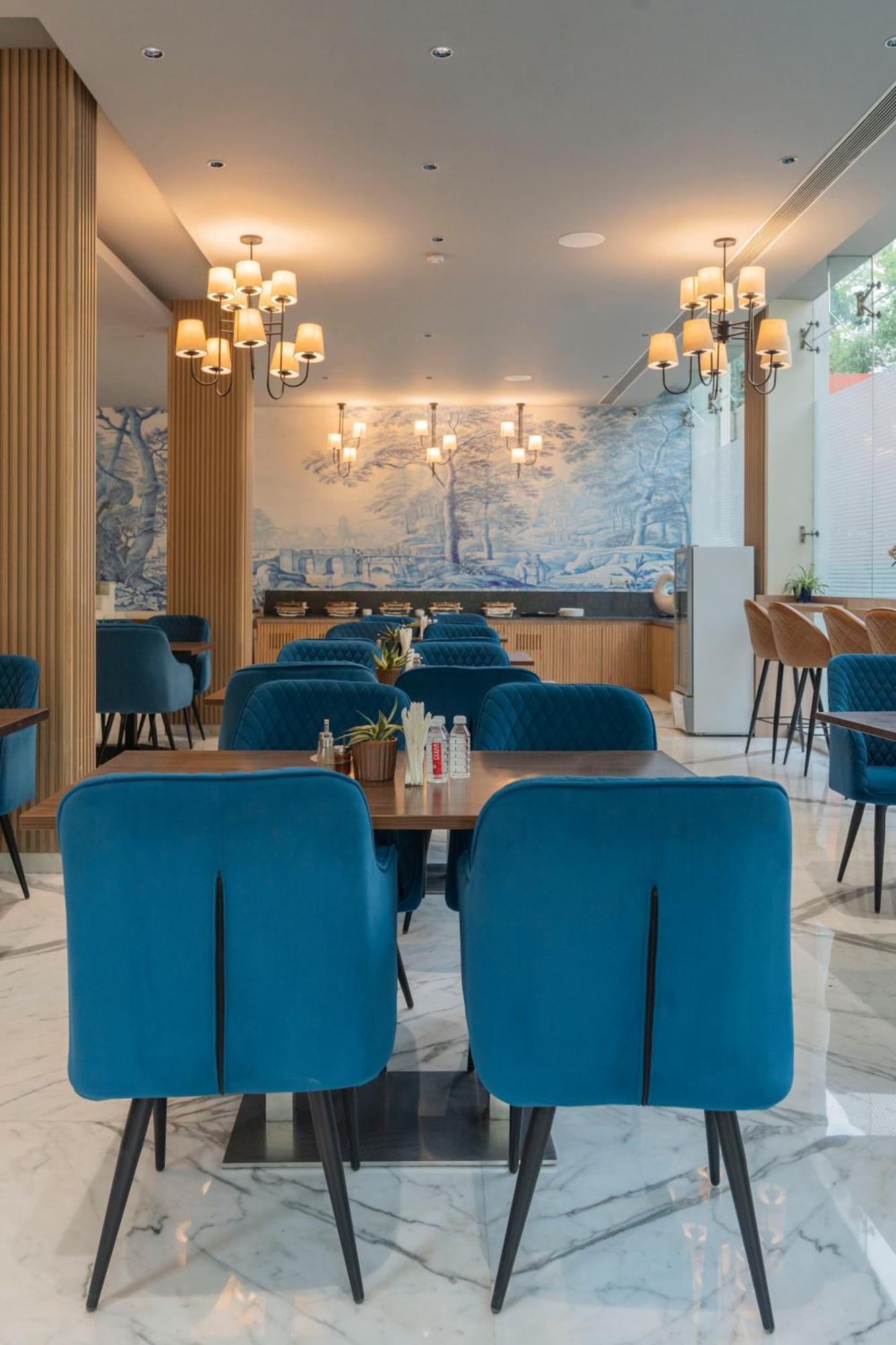 Ahuja Residency Sage Hotel 3*