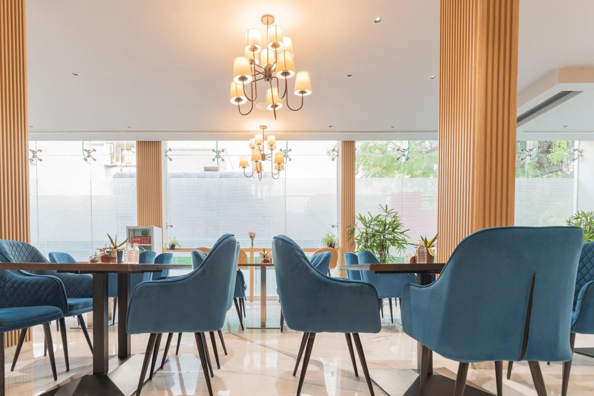 Ahuja Residency Sage 3*