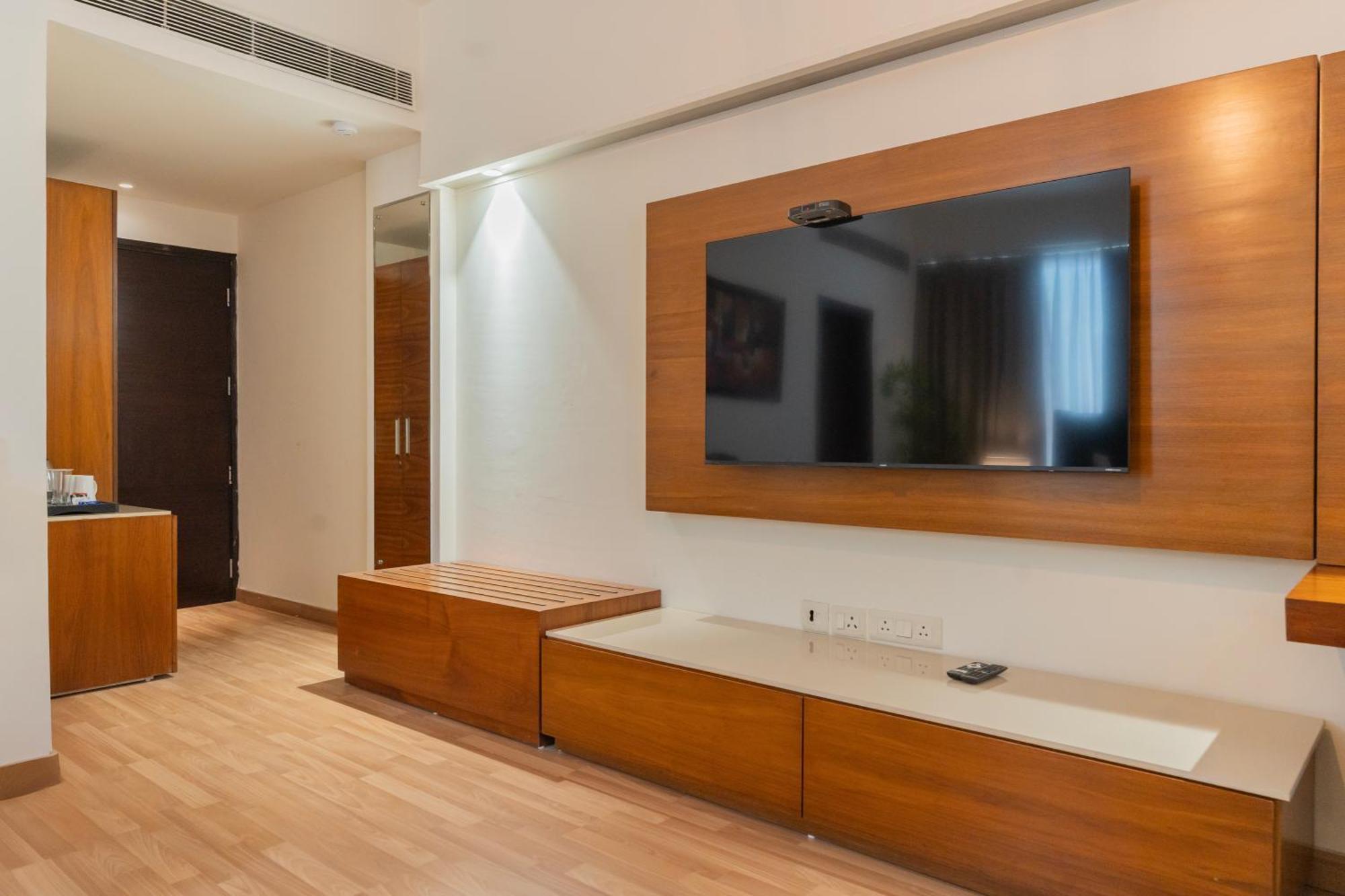 Hotel Ahuja Residency Sage New Delhi
