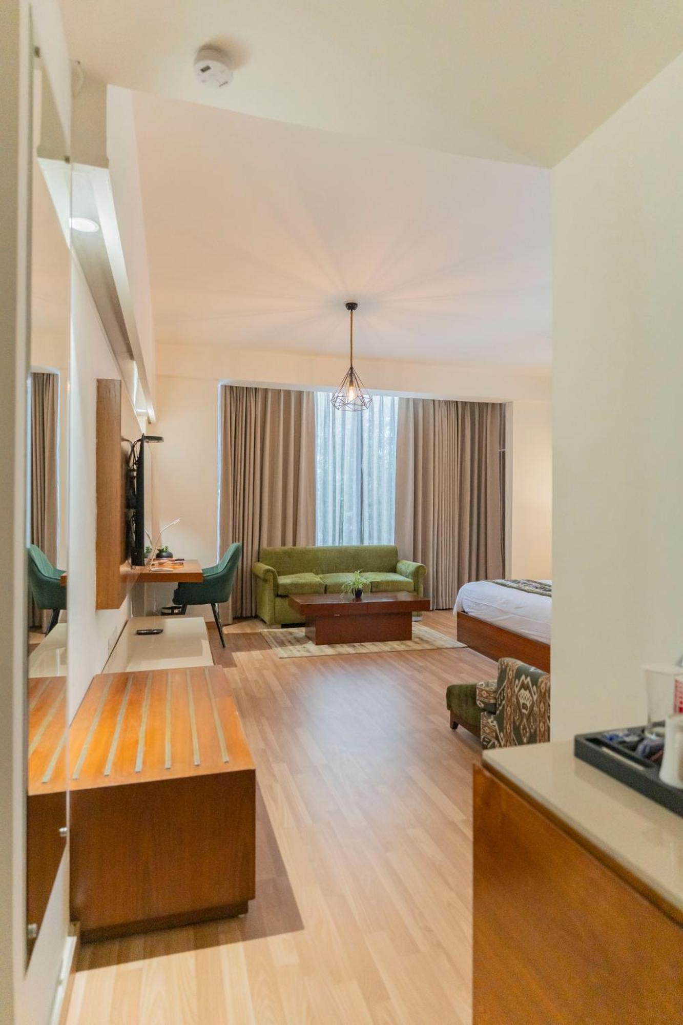 Ahuja Residency Sage Hotel 3*