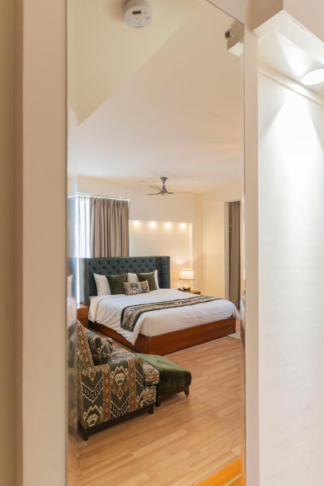 Ahuja Residency Sage Hotel 3*