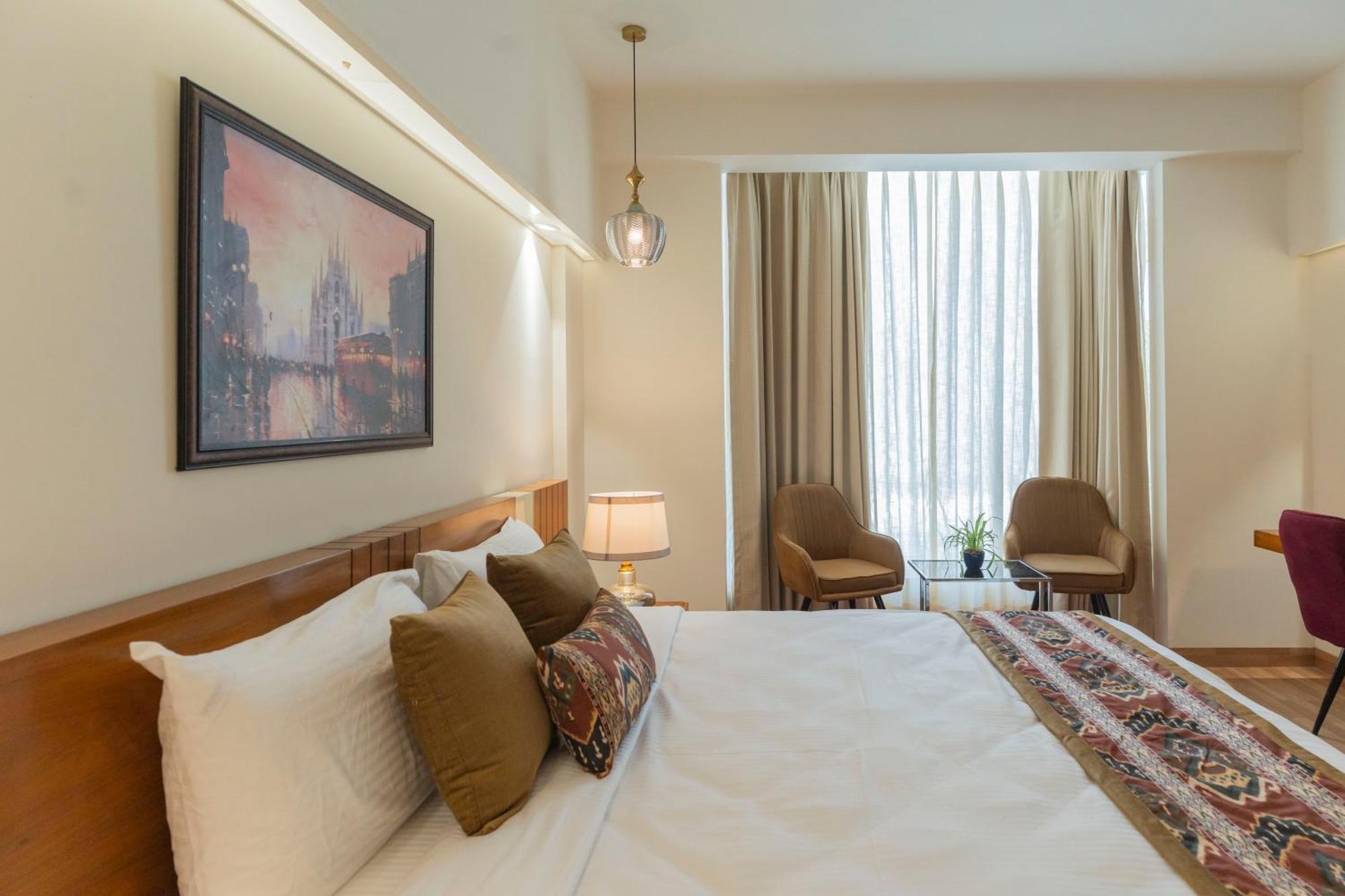Hotel Ahuja Residency Sage New Delhi