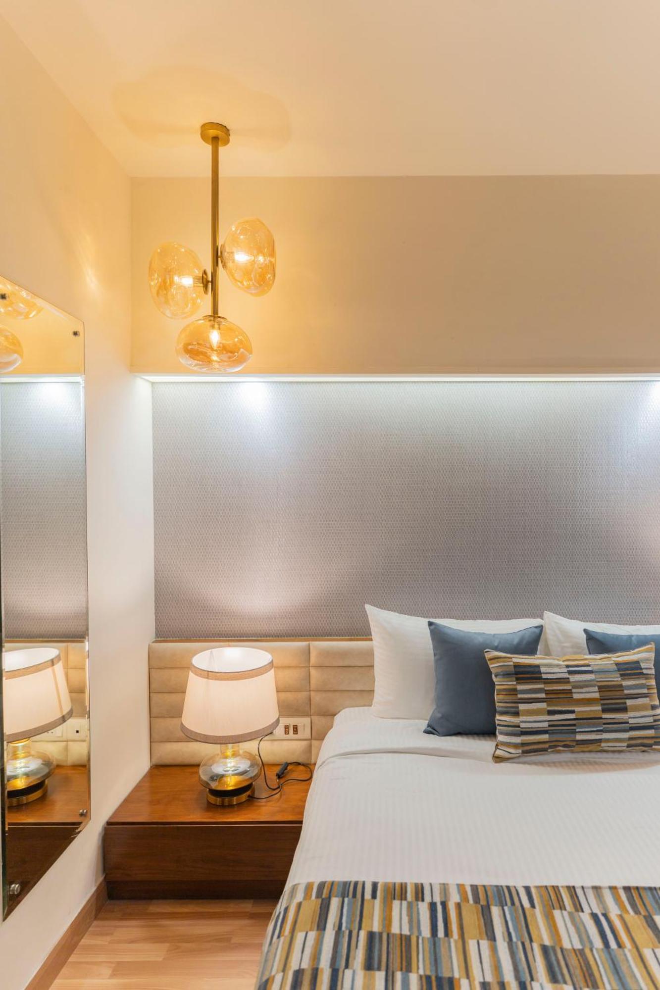 Hotel Ahuja Residency Sage