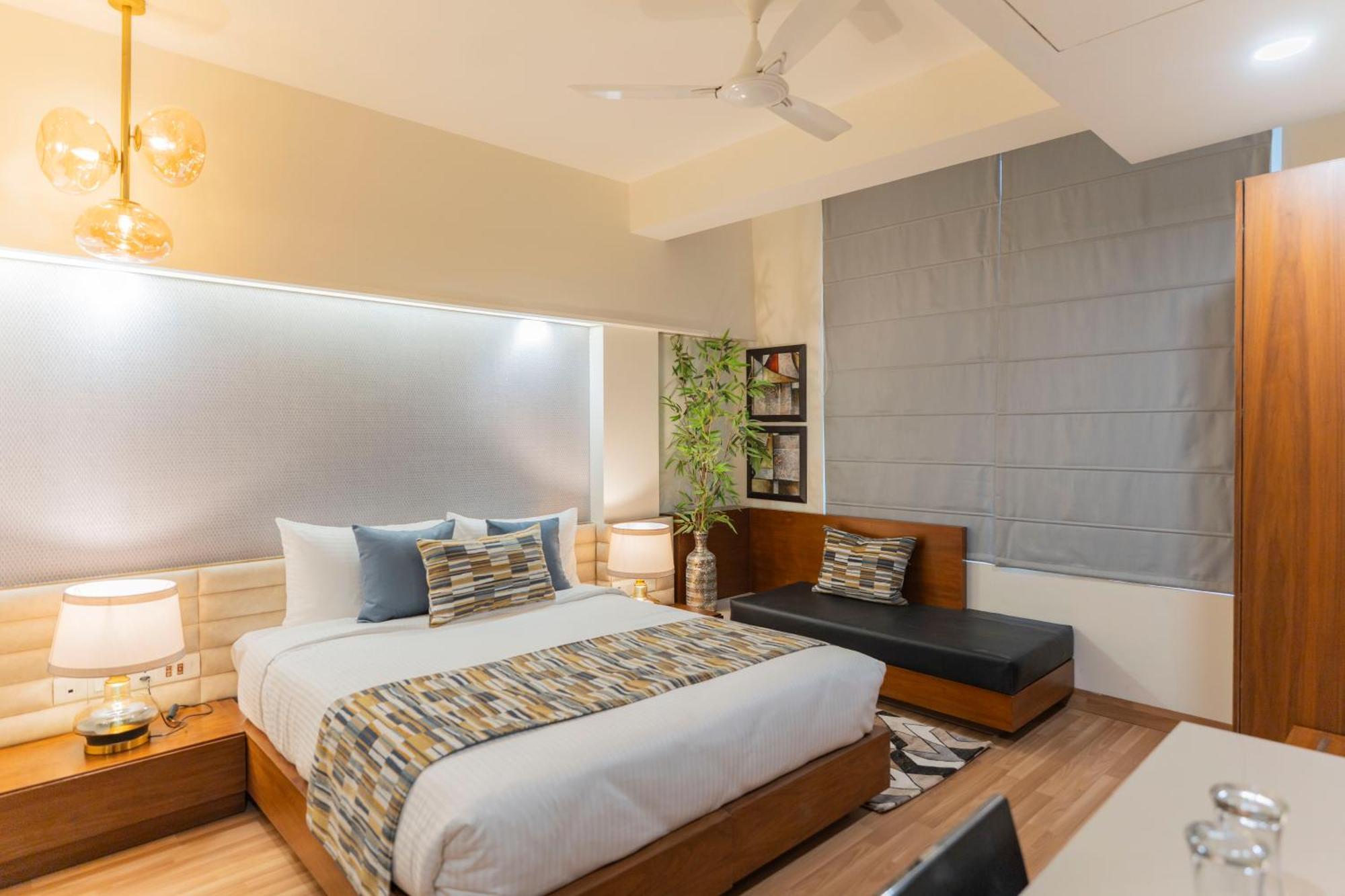 Hotel Ahuja Residency Sage New Delhi