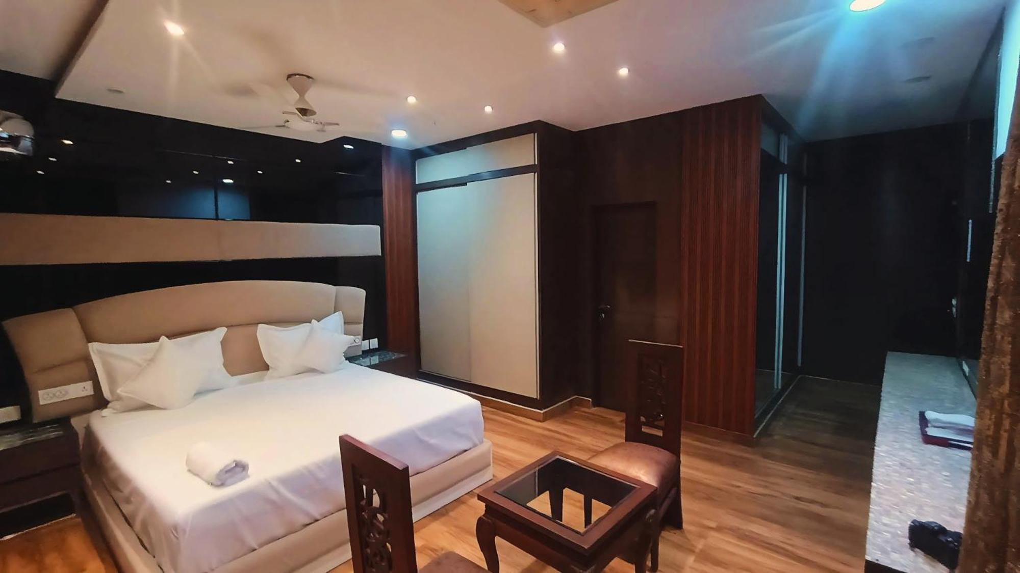 The Royal Apartment Delhi (National Capital Territory of India)