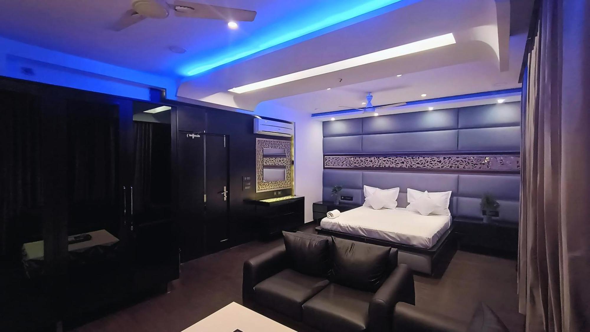 The Royal Apartment *