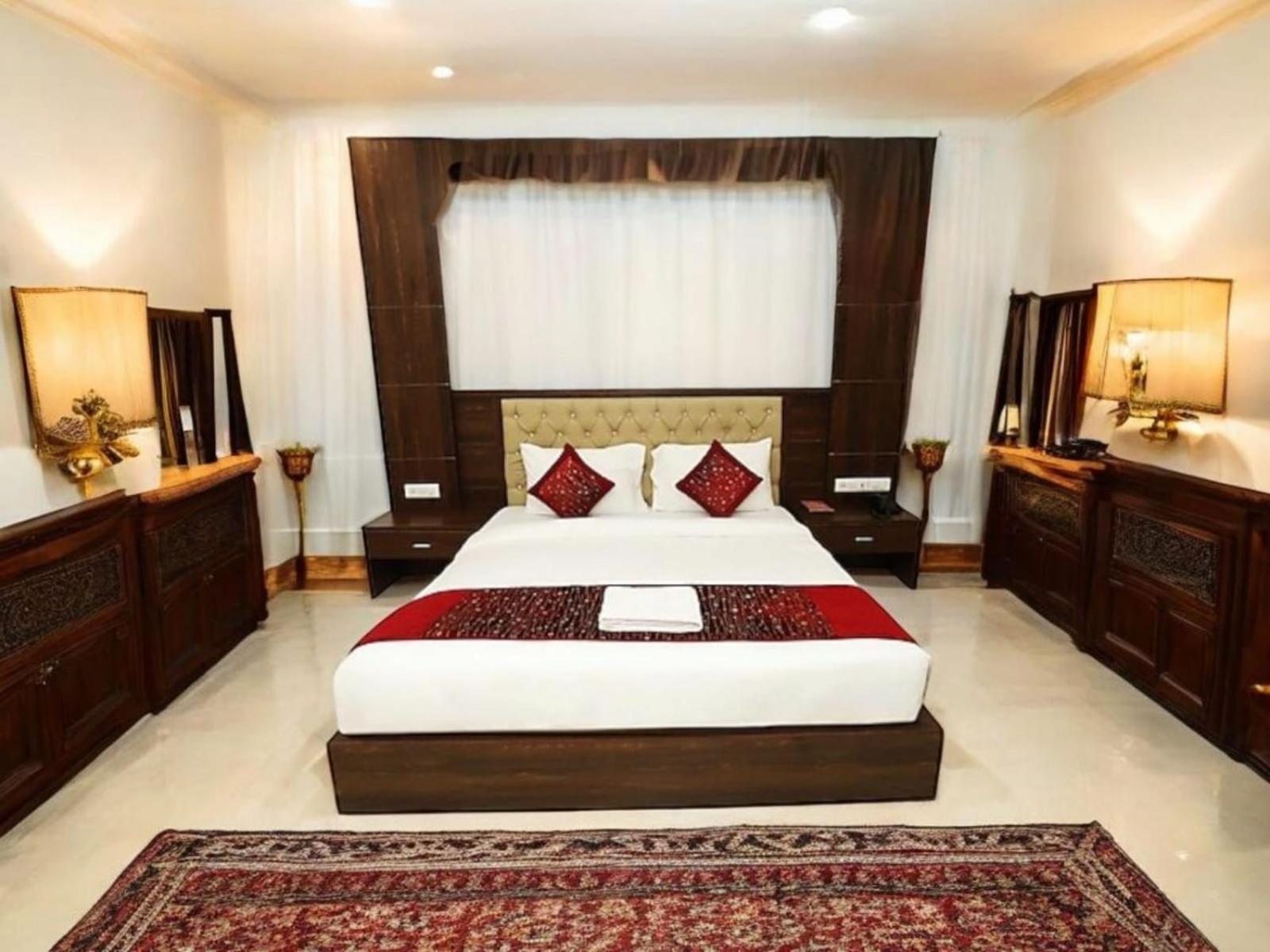 Hotel Almora Near Terminal 1 Delhi Airport - With - Free Airport Pickup And Drop 3*
