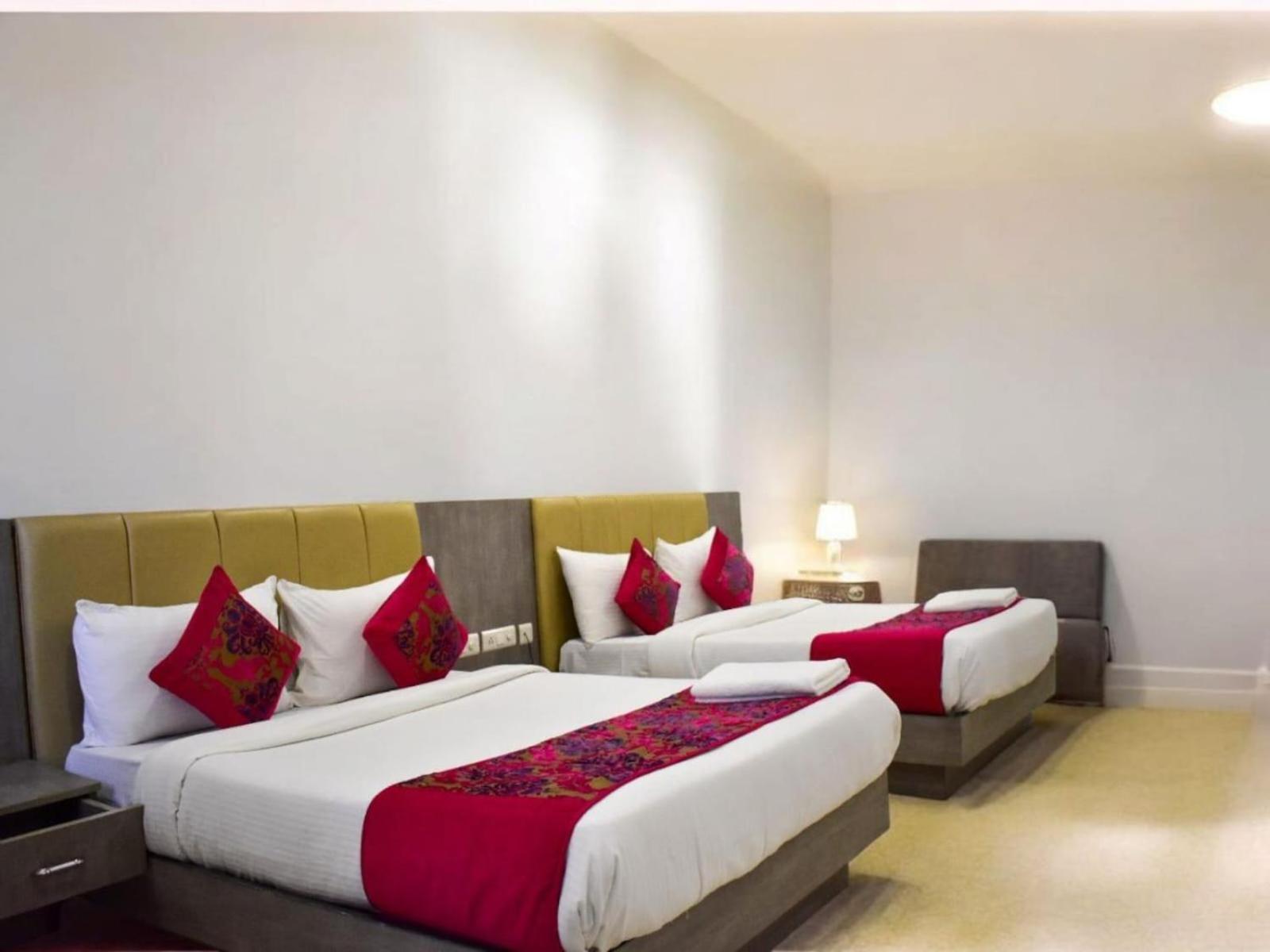 Almora Near Terminal 1 Delhi Airport - With - Free Airport Pickup And Drop 3*