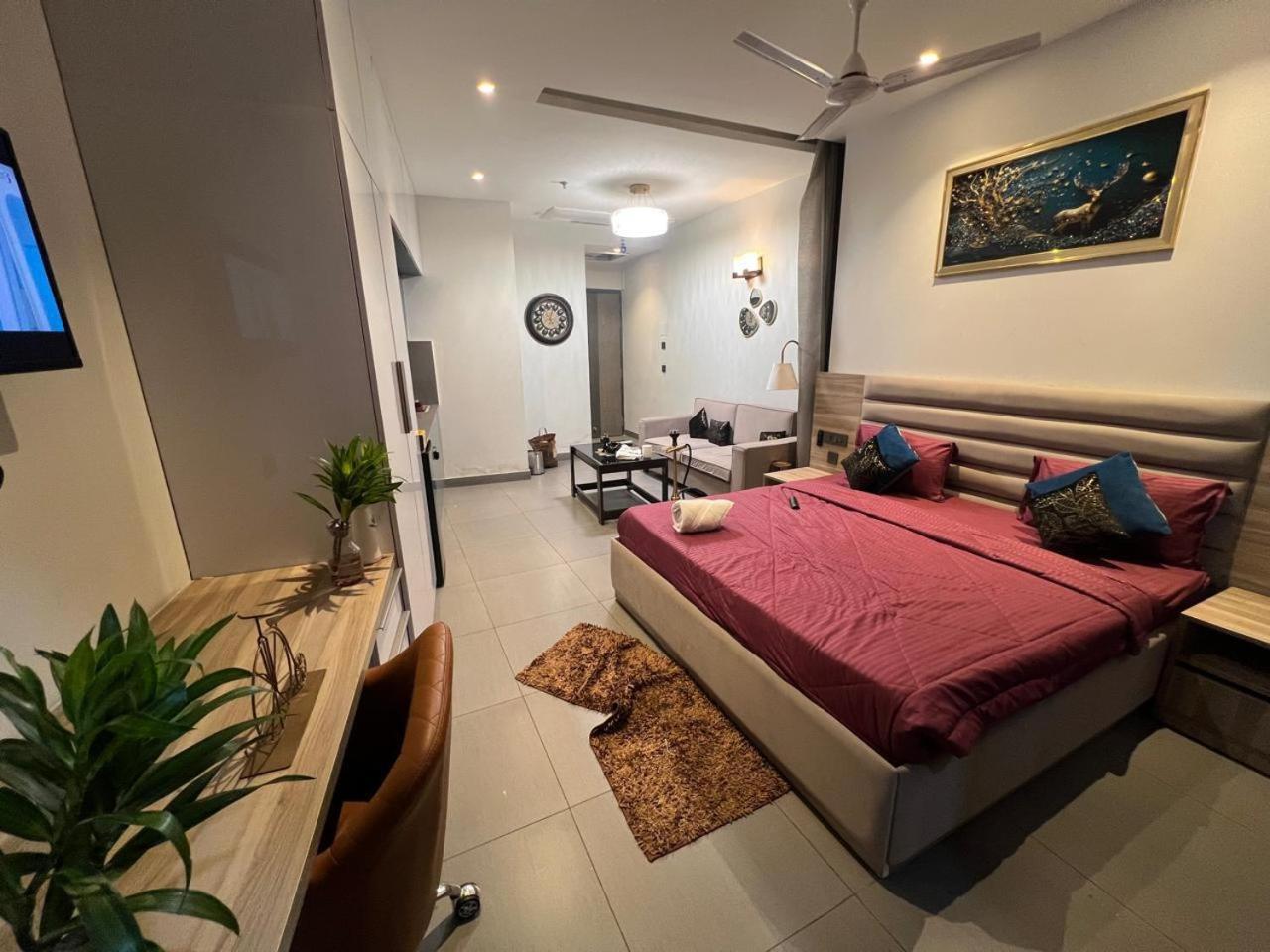 Apartment Supernova Luxury Stays In Noida New Delhi