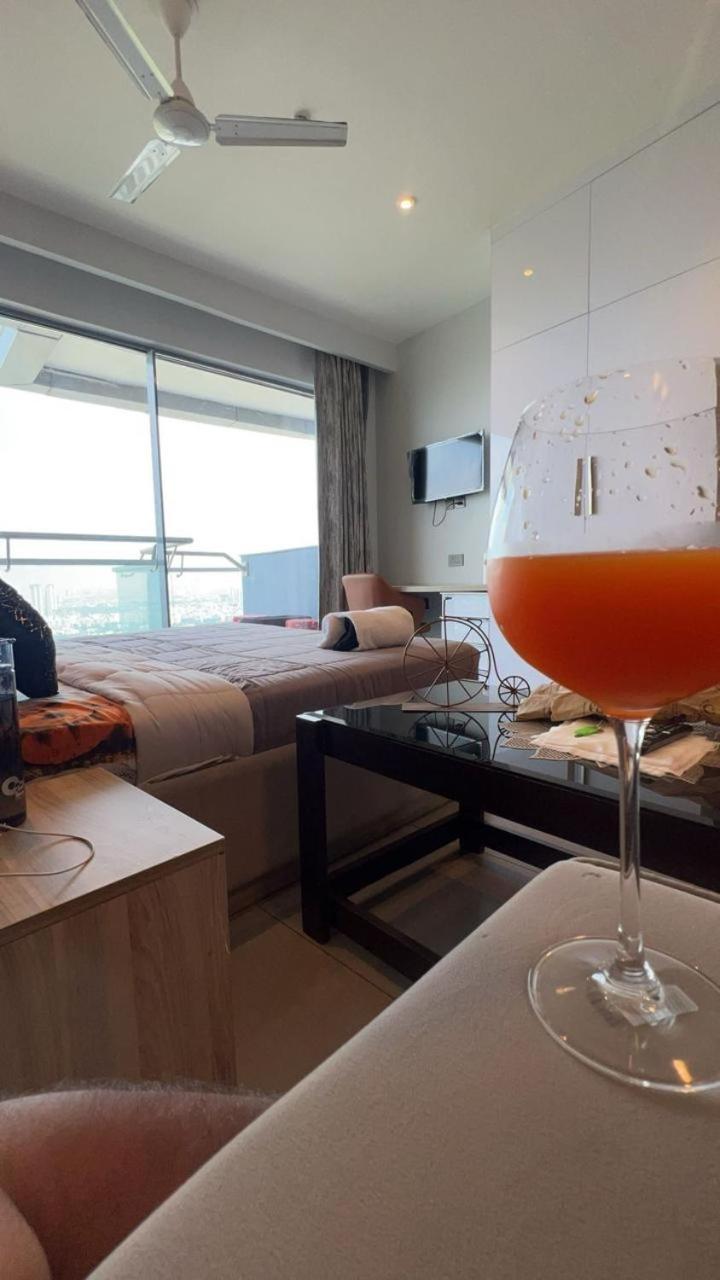 Apartment Supernova Luxury Stays In Noida New Delhi