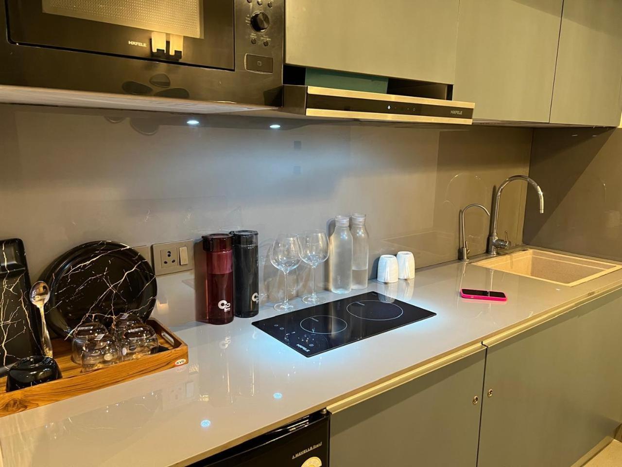 Apartment Supernova Luxury Stays In Noida New Delhi