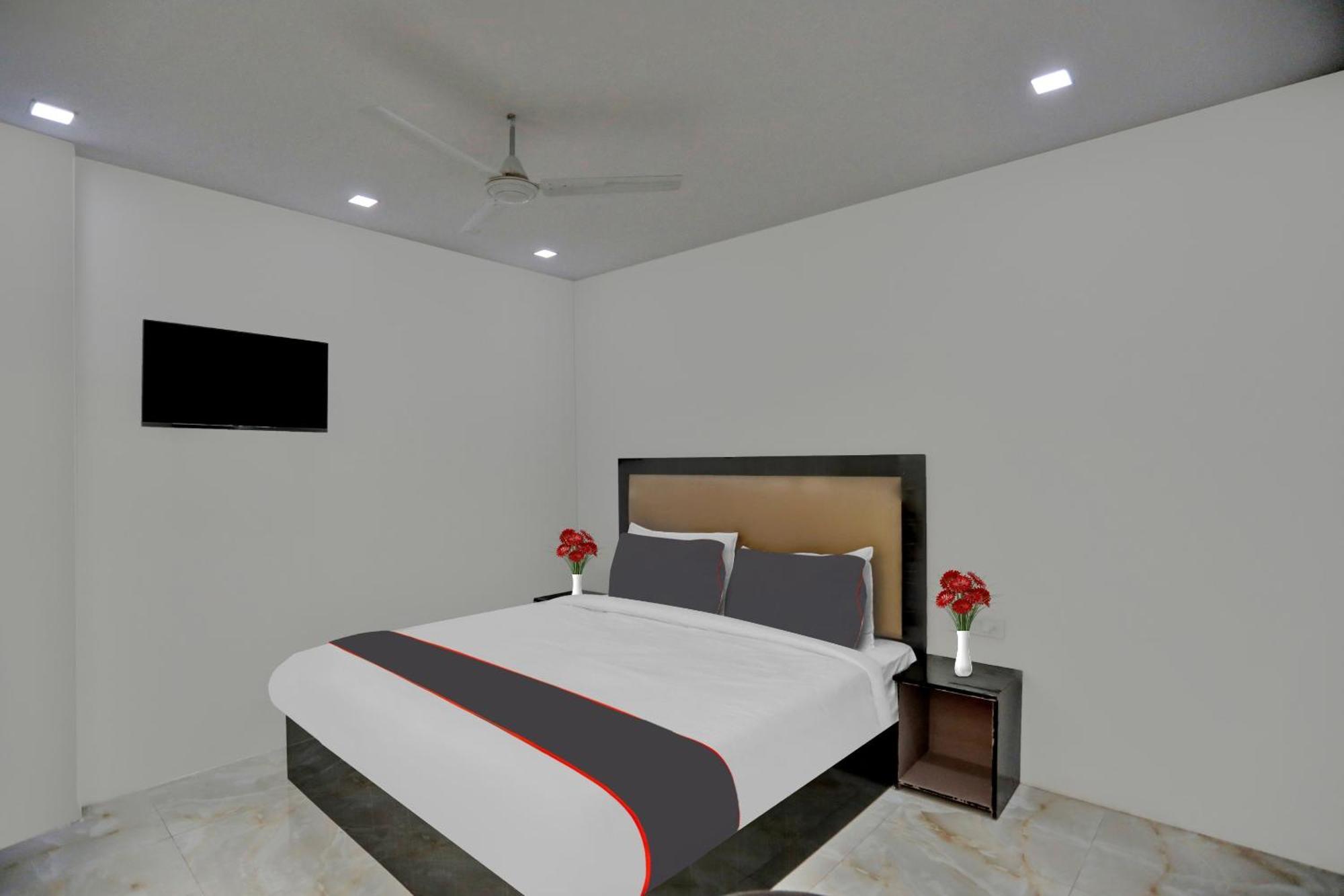 Hotel Super Townhouse The Arrow Near Lotus Temple New Delhi