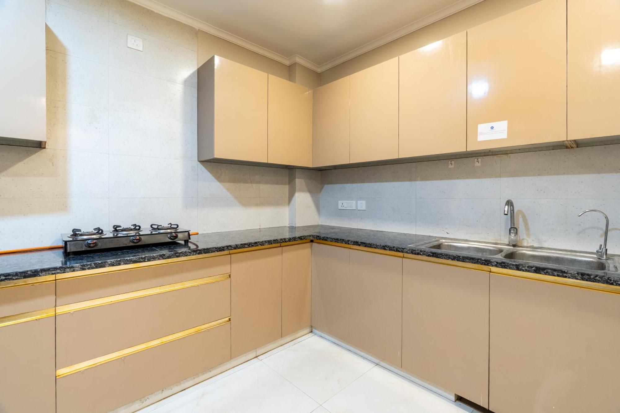 Homlee-saket Anupam Stylish 3bhk In South Delhi Apartment