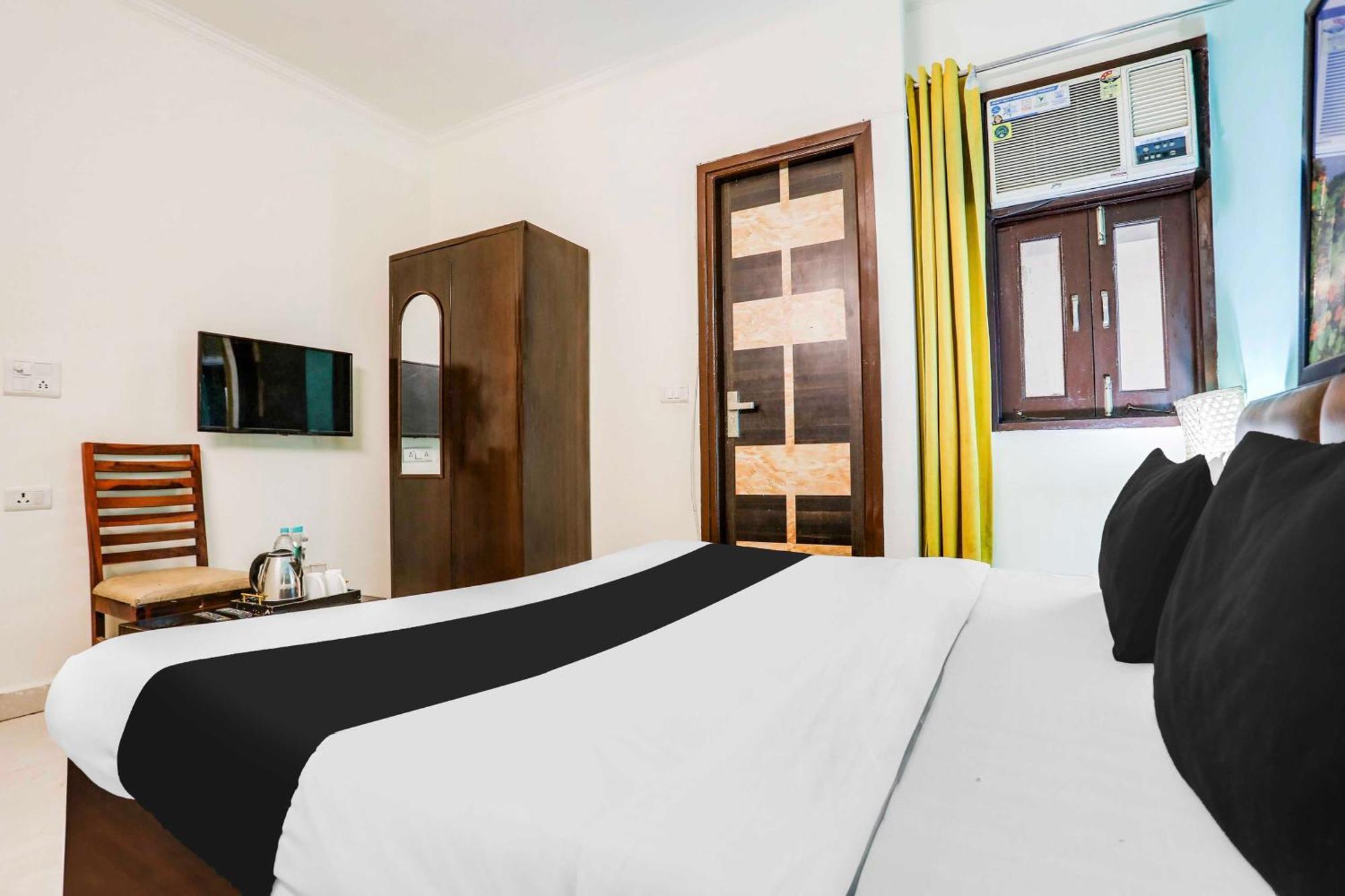 Oyo Townhouse Anmol Residency