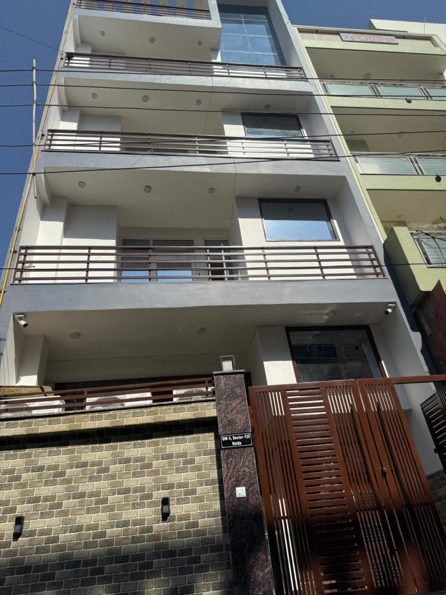 Heritage International 3*