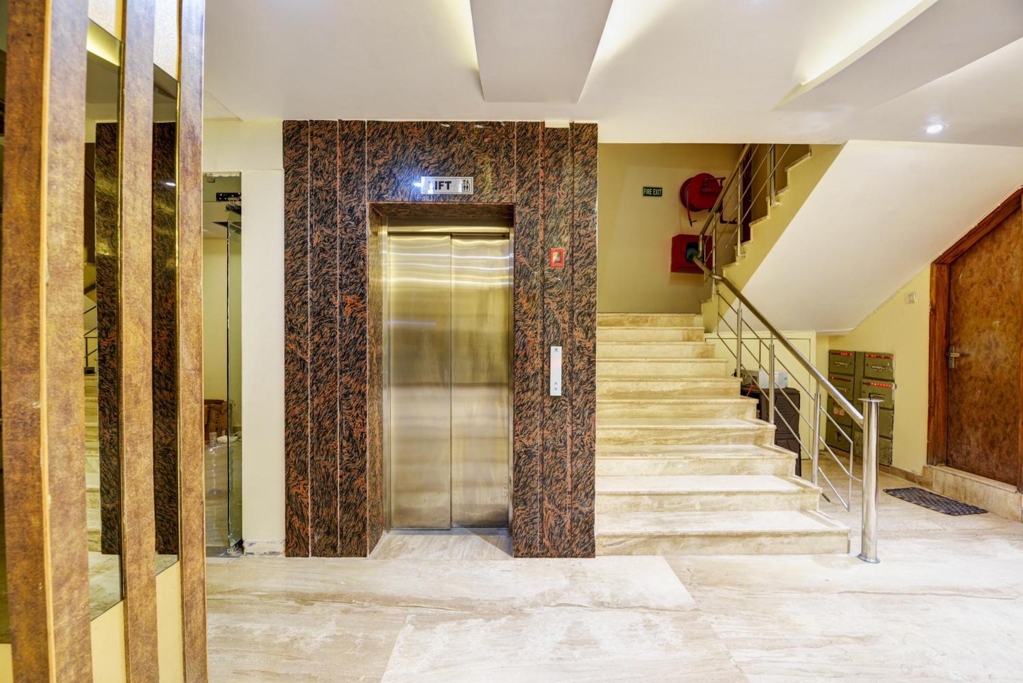 The York Legacy Hotel 4*