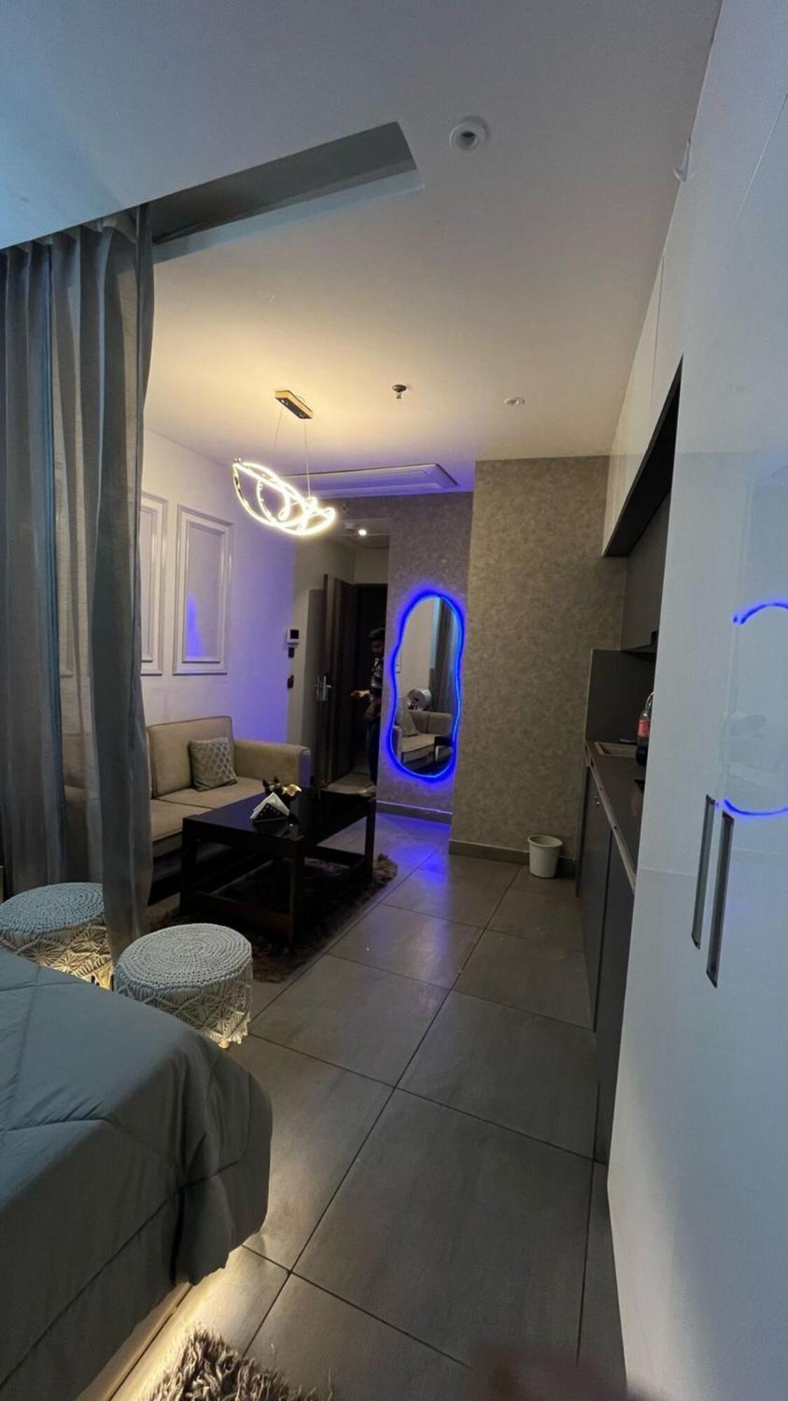 Apartment Supernova Luxury Stays In Noida *