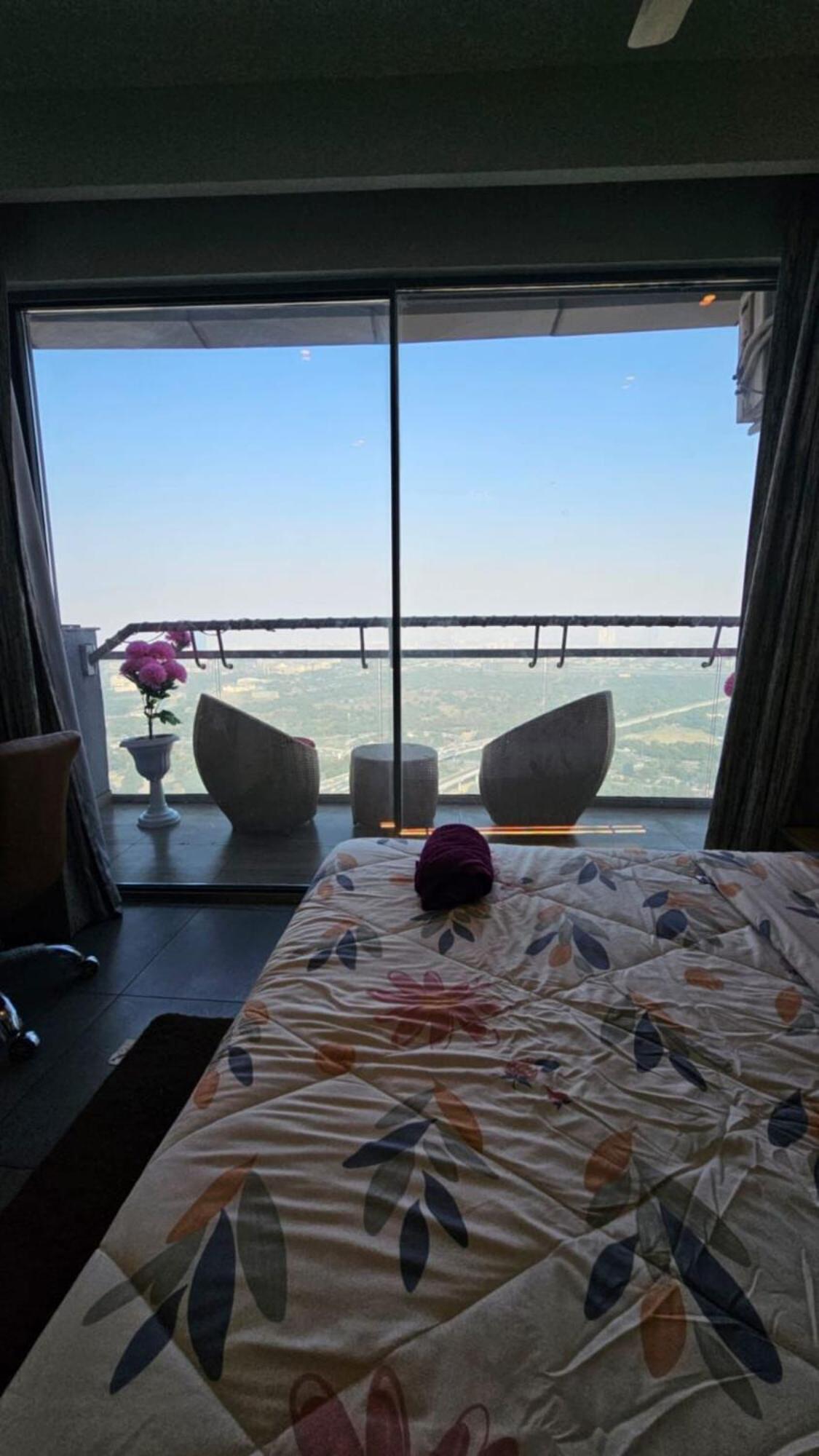 Apartment Supernova Luxury Stays In Noida New Delhi