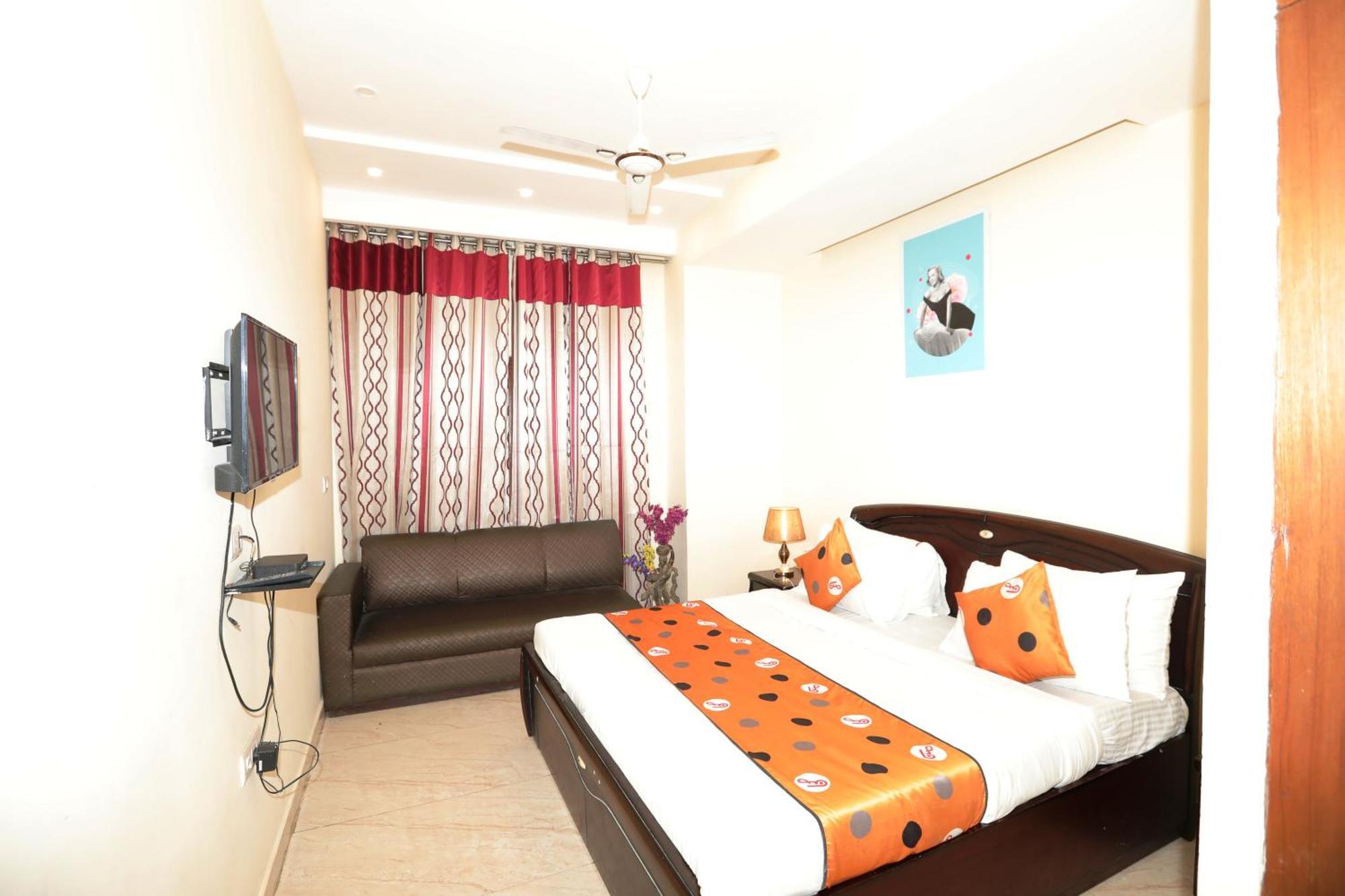 Star View '2mins From Metro Station Near 5mins Distance Railway Station New Delhi